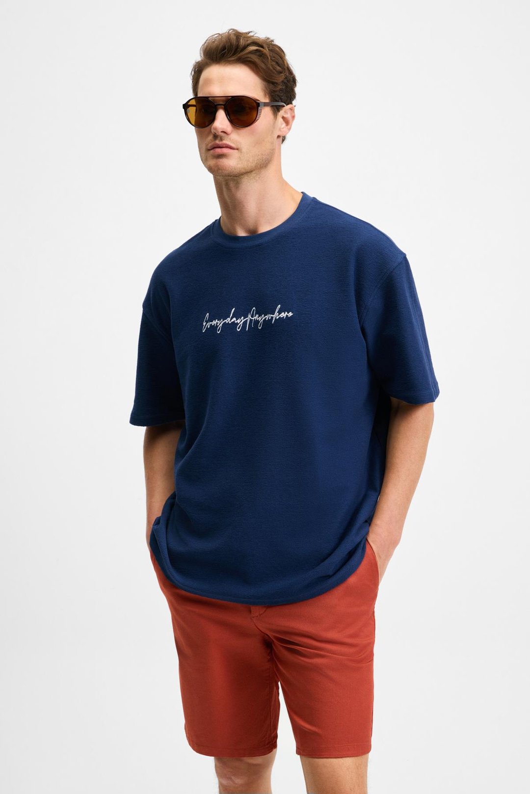 OURFLOW Erkek Nakış Detaylı %100 Organik Pamuk Bisiklet Yaka Kısa Kollu Oversize Lacivert T-Shirt