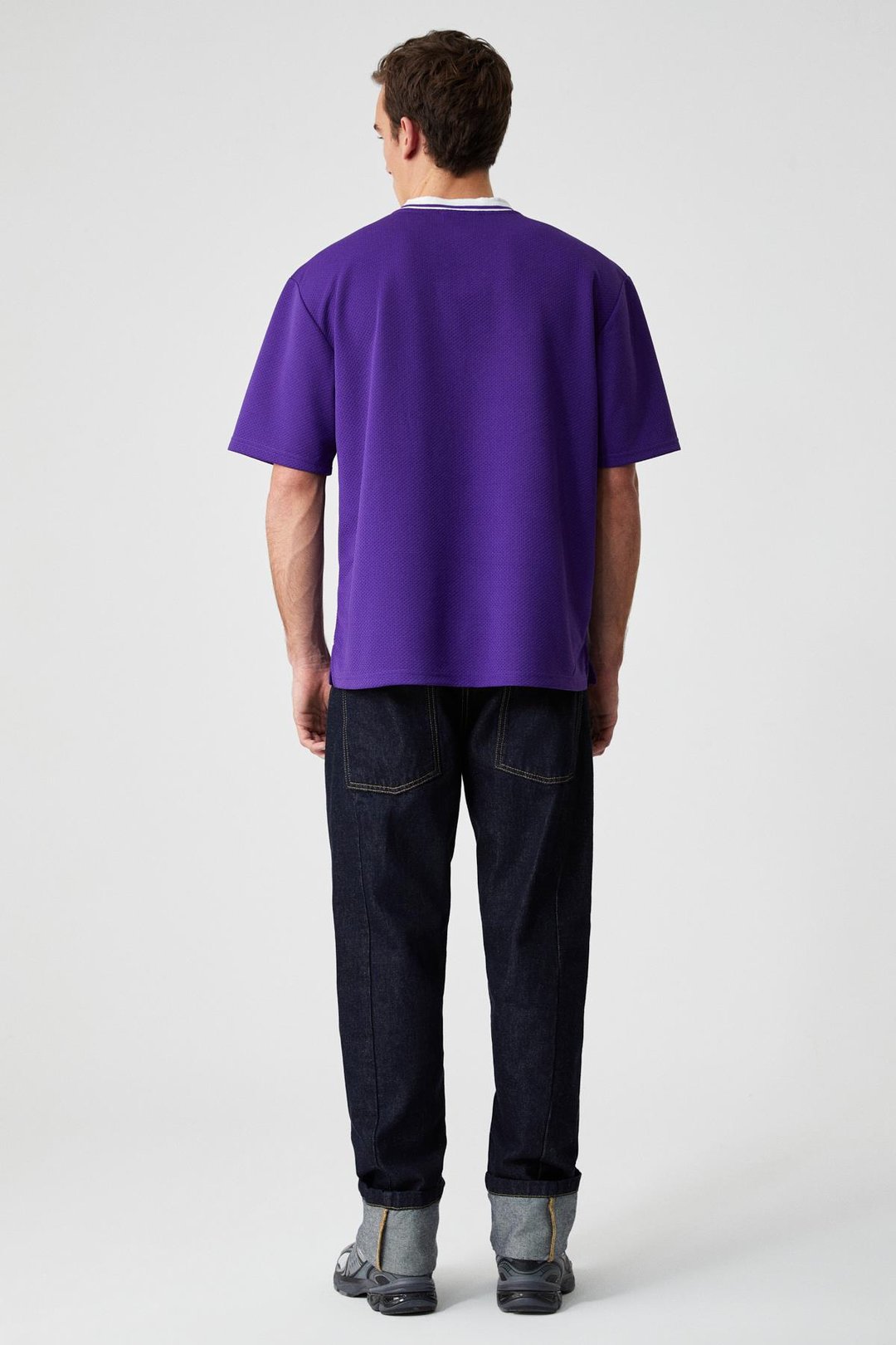 PAMPA Erkek Baskı Detaylı Relaxed V Yaka Kısa Kol Mor T-Shirt