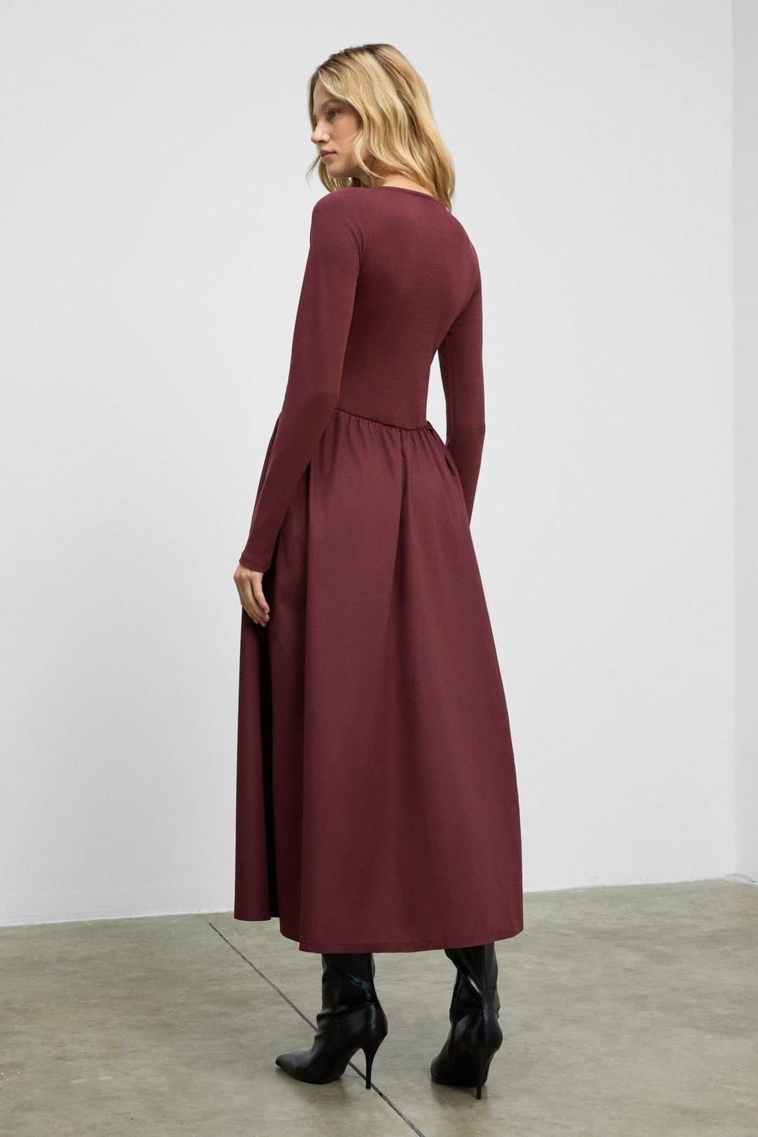 PANI Kadın Maxi Boy Etek Kısmı Dokuma Poplin Kloş Üst Kısmı Esnek Viskon Elastan Şık Bordo Elbise