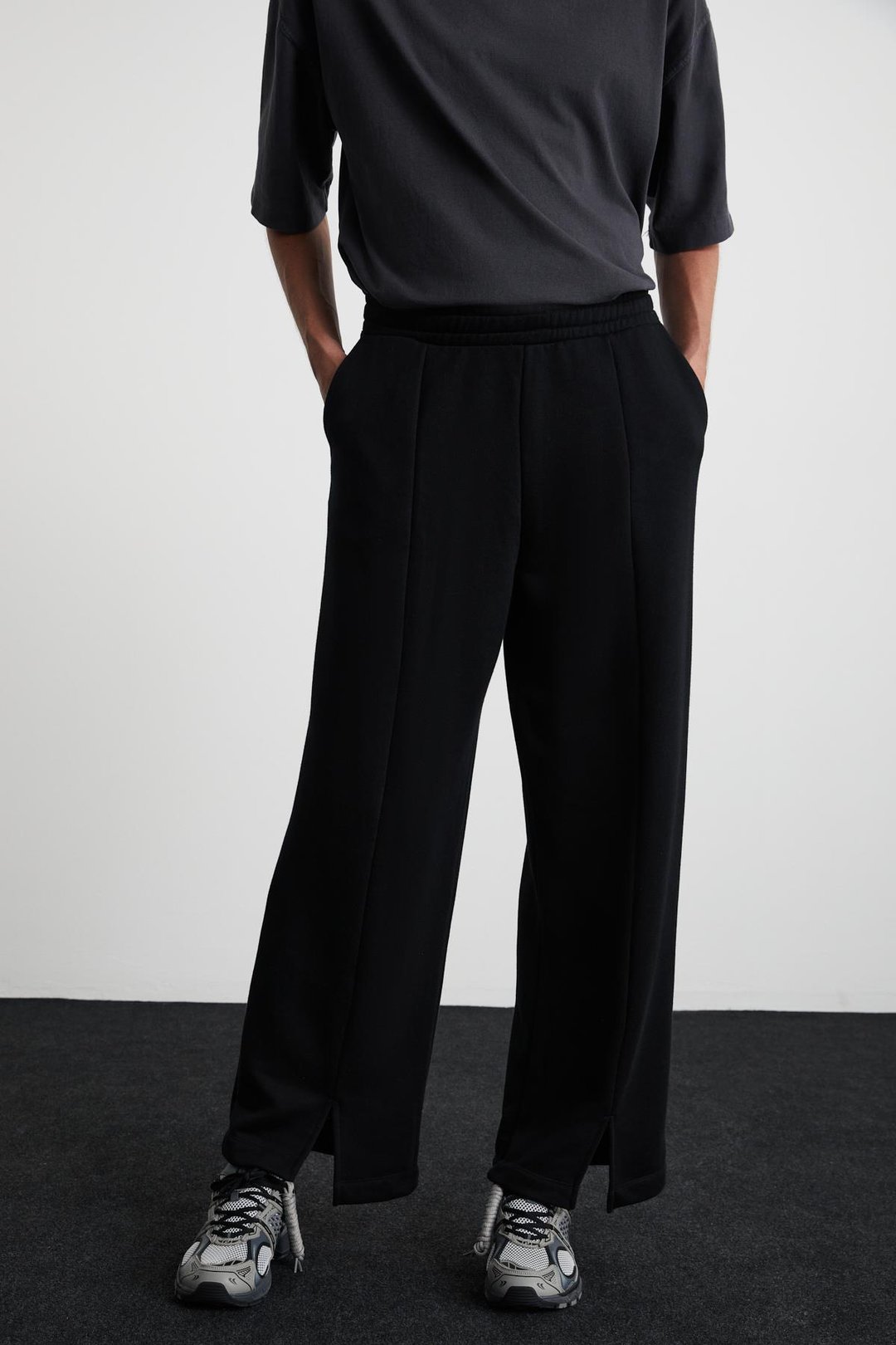 PAVELKA Basic Regular Siyah Tekli Eşofman Altı