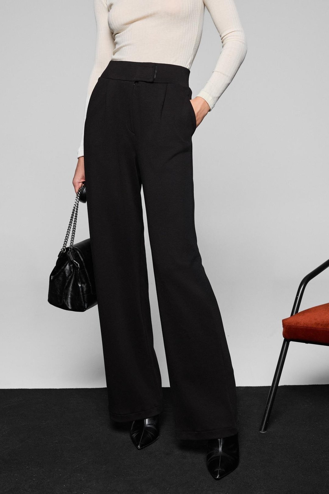 PHALIERA Kadın Esnek Kumaşlı Rahat Kalıp Cırt Kapamalı Siyah Pantolon