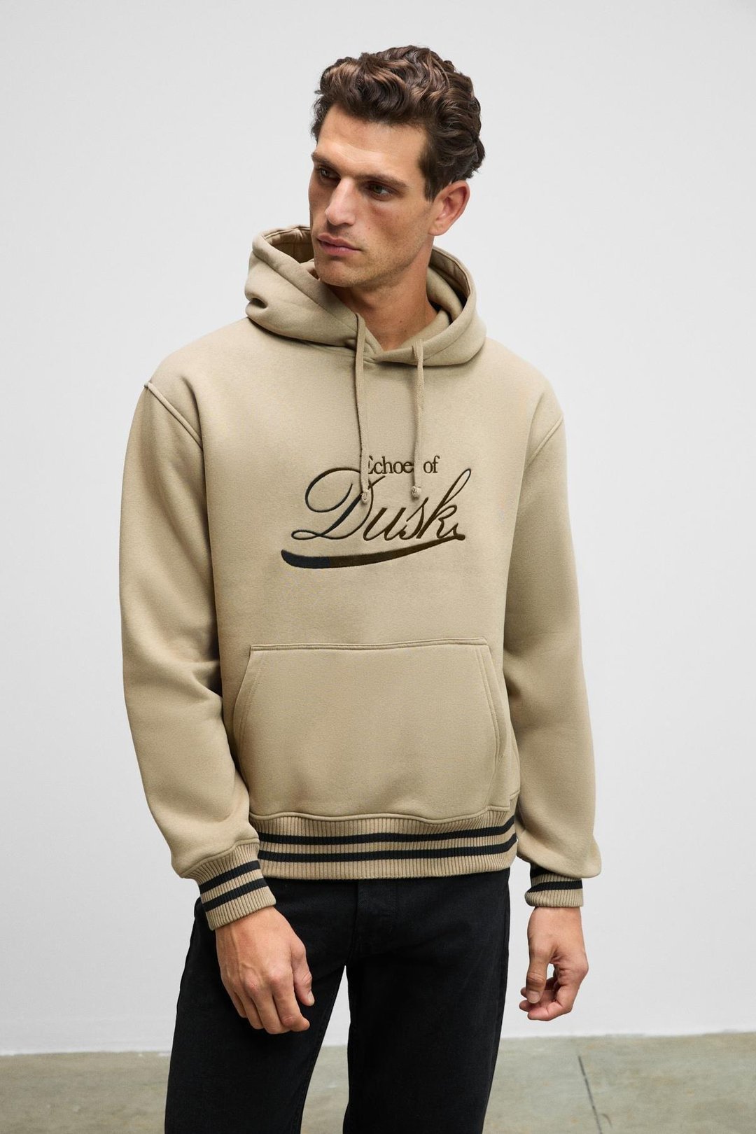 PHANTOSEAS Erkek Kapüşonlu Önü Nakışlı Etek Ve Kol Triko Detaylı Vizon Sweatshirt