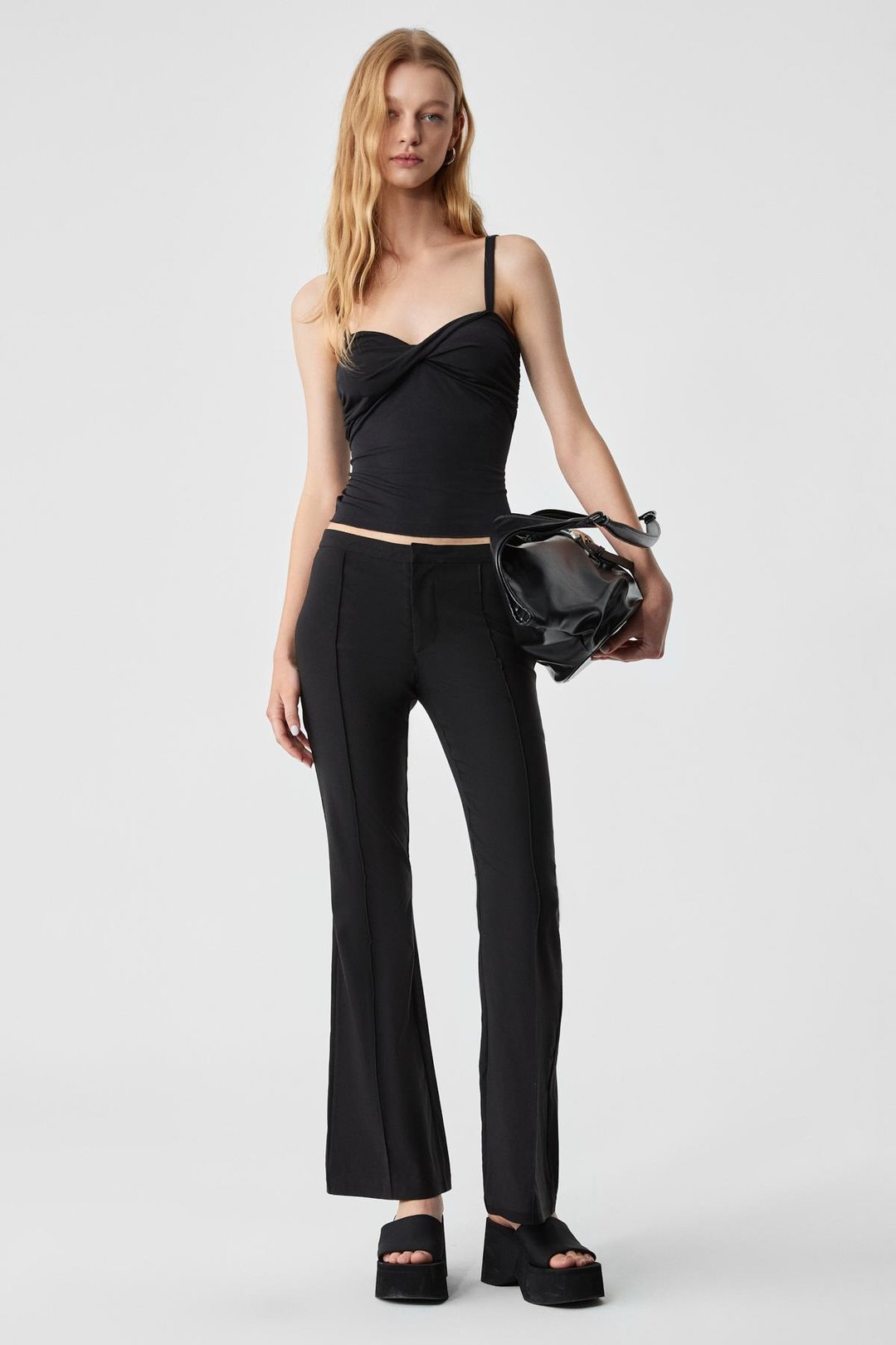 PRIENSE Kadın Slim Kısa Kolsuz Askılı Yaka Siyah Bluz