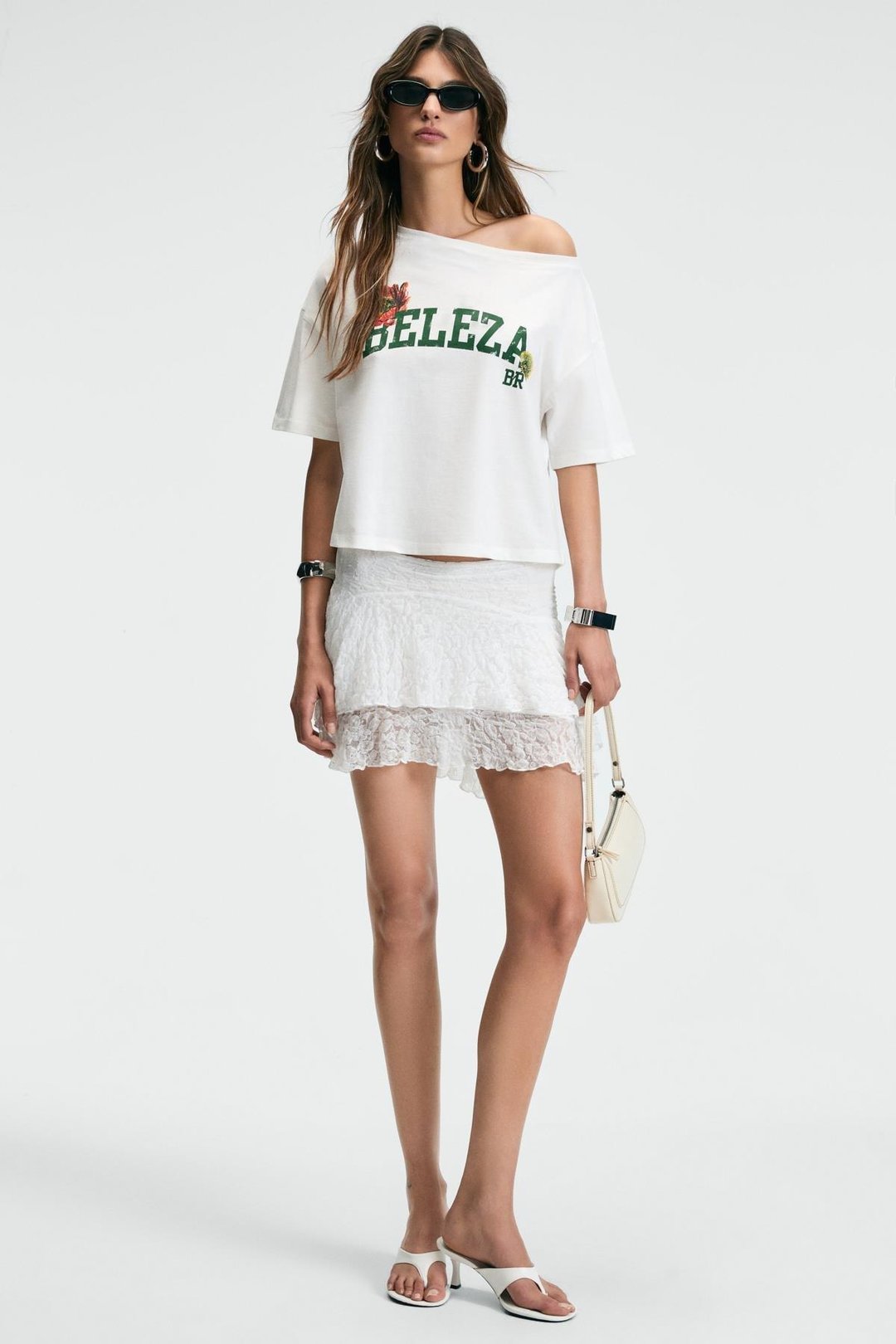 QALY Kadın Kayık Yaka Tek Omuz Kısa Kol Ön Ve Arka Baskı Detaylı Relaxed Ekru T-Shirt