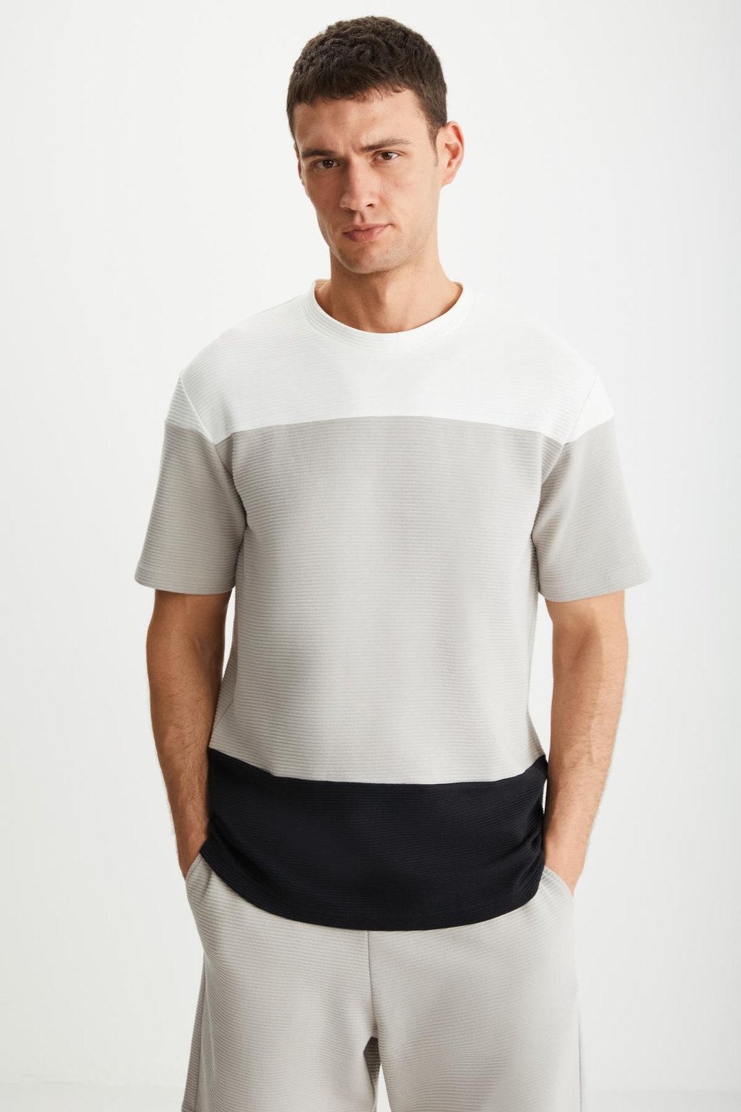 RAMADAN  Regular Ekru-Bej-Siyah Tekli T-Shirt