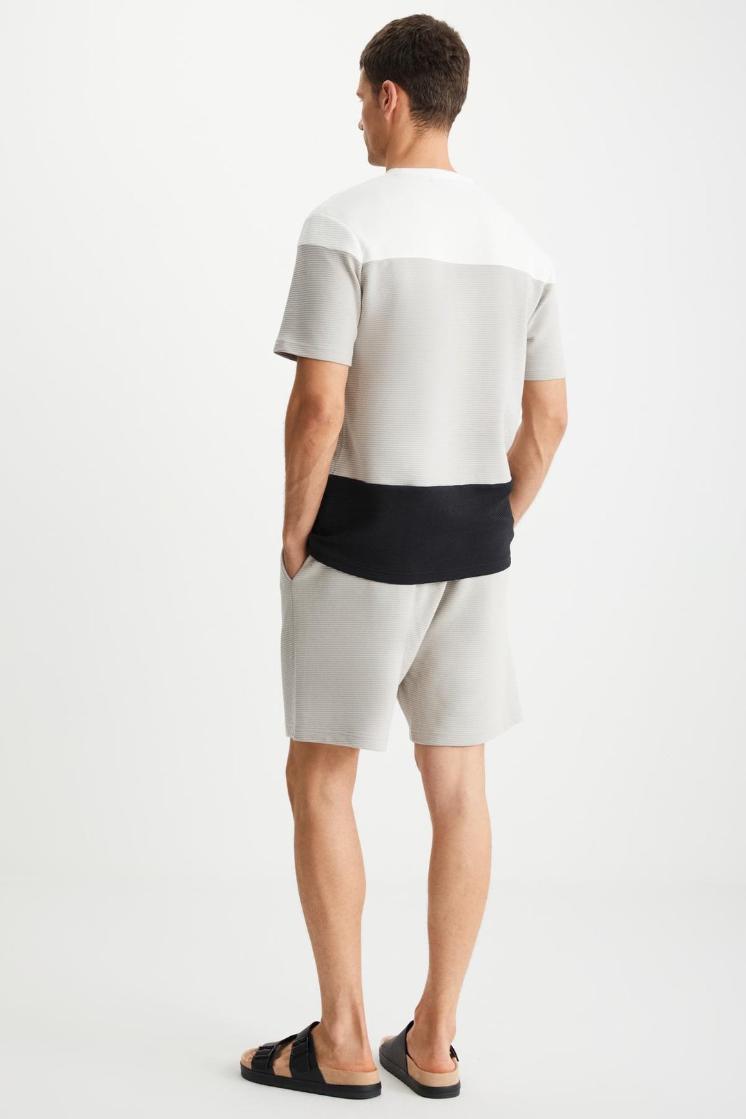 RAMADAN  Regular Ekru-Bej-Siyah Tekli T-Shirt