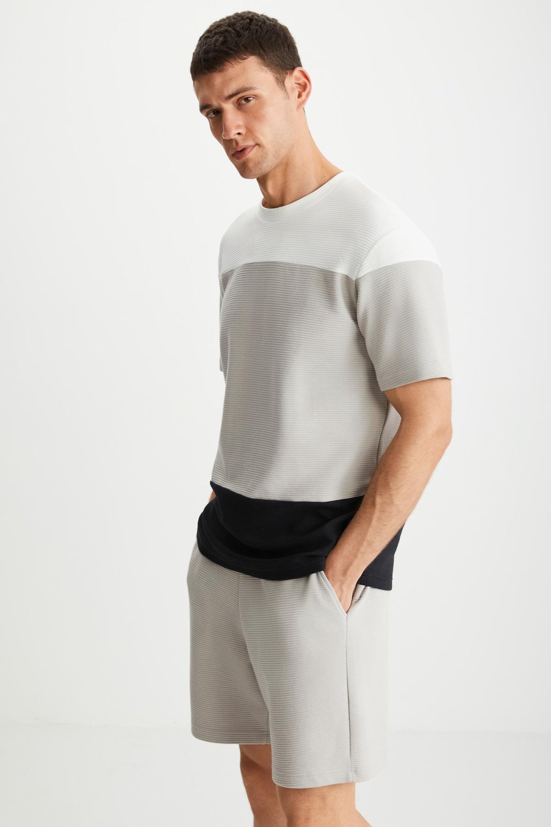 RAMADAN  Regular Ekru-Bej-Siyah Tekli T-Shirt