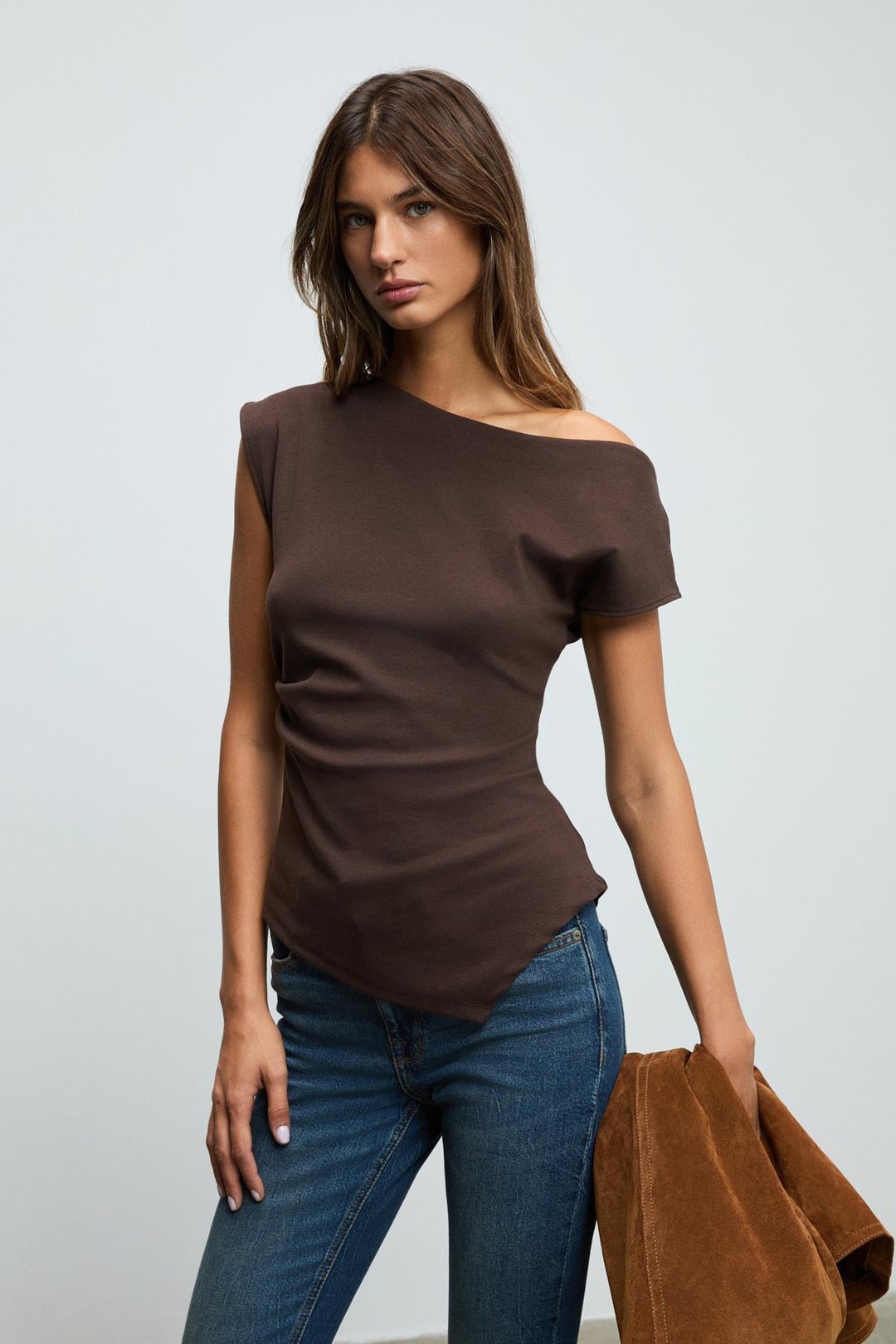 REHINGA Kadın Asimetrik Yaka Regular Kısa Kol Kahverengi Bluz