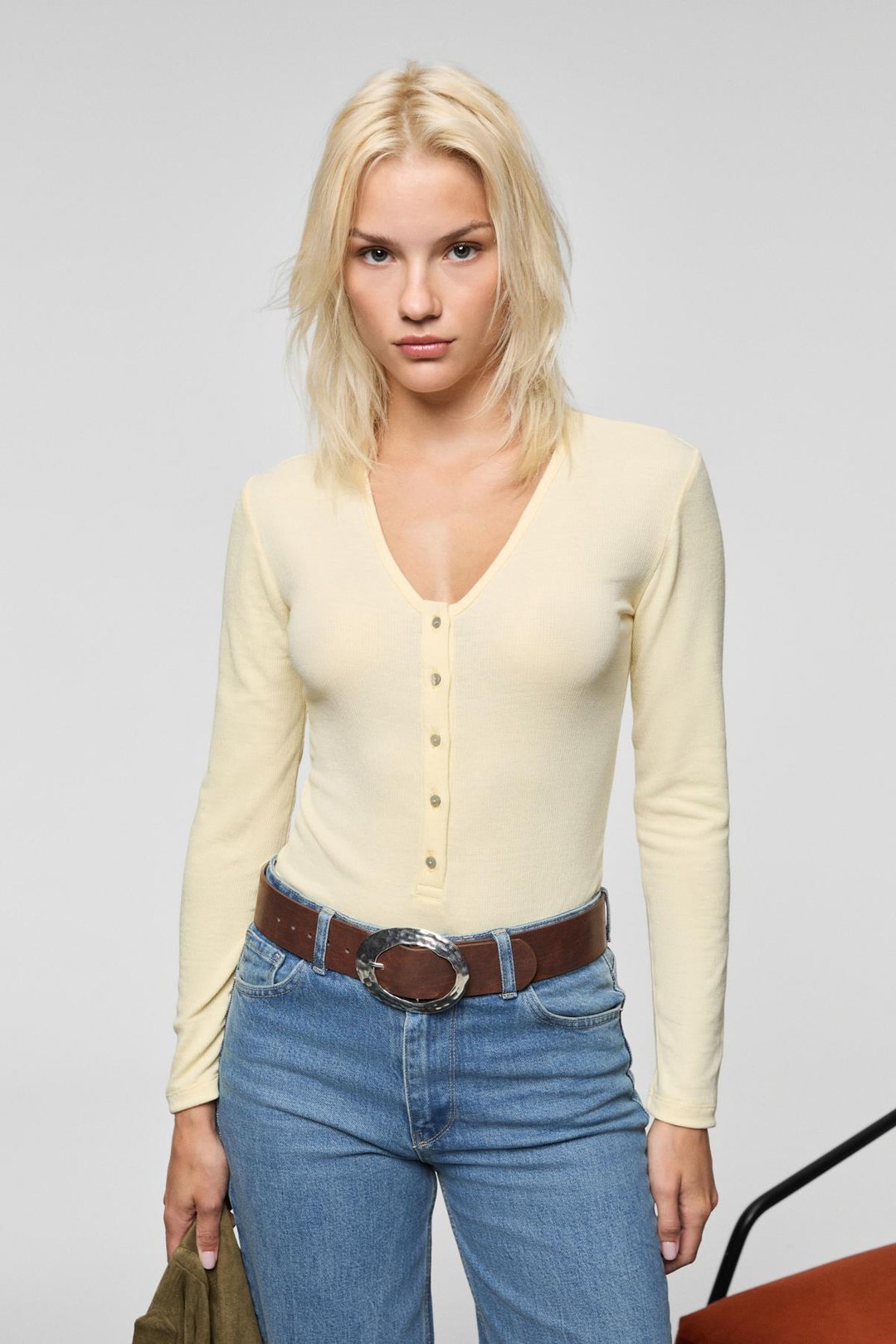 RENAVE Kadın Uzun Kollu Esnek Kumaşlı Düğme Ve Çıtçıt Detaylı Sarı Bluz