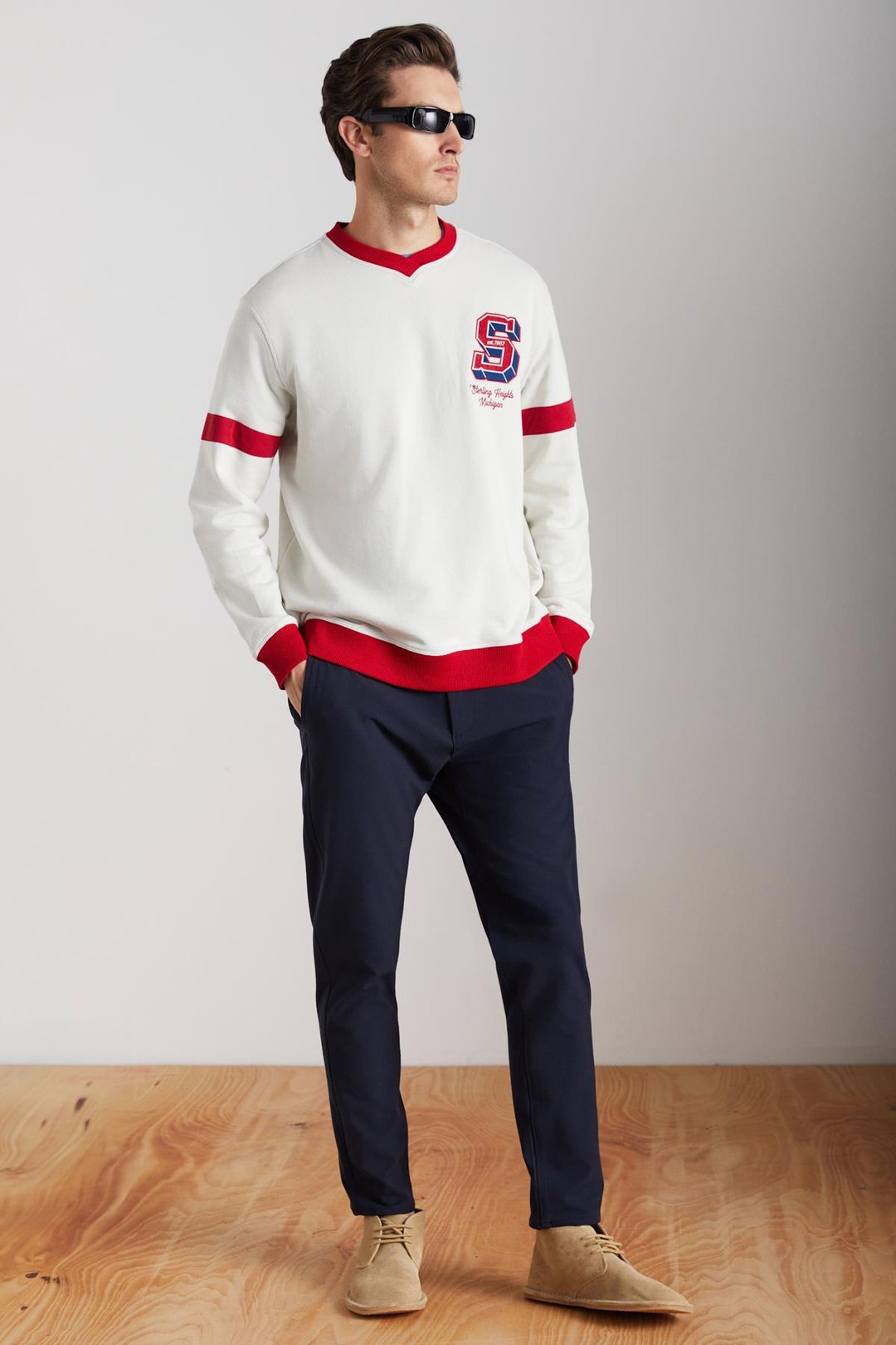 REYNON Erkek V Yakalı Önü Baskılı Taş Rengi Sweatshirt