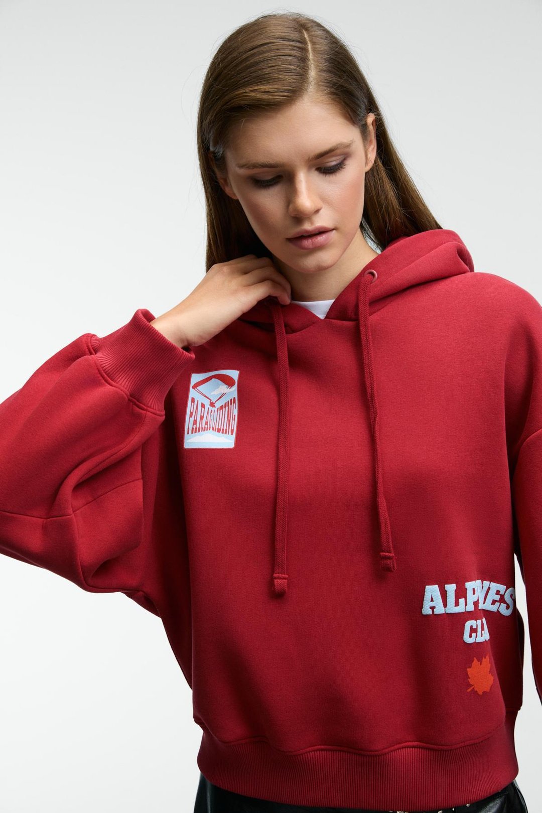 RHOVARA Kadın Oversize Kapüşonlu Baskı ve Nakış Detaylı Kırmızı Sweatshirt