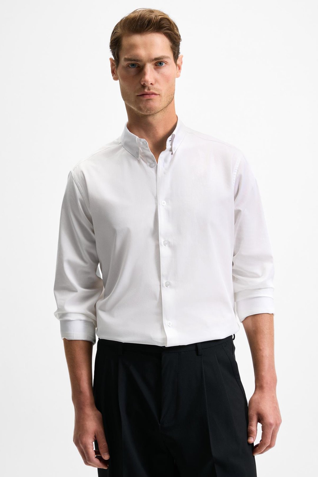 RISTO Erkek Düğmeli Yıkama Sonrası Ütü İhtiyacını En Aza İndiren Kumaş Gömlek Yaka Manşetli Beyaz Gömlek