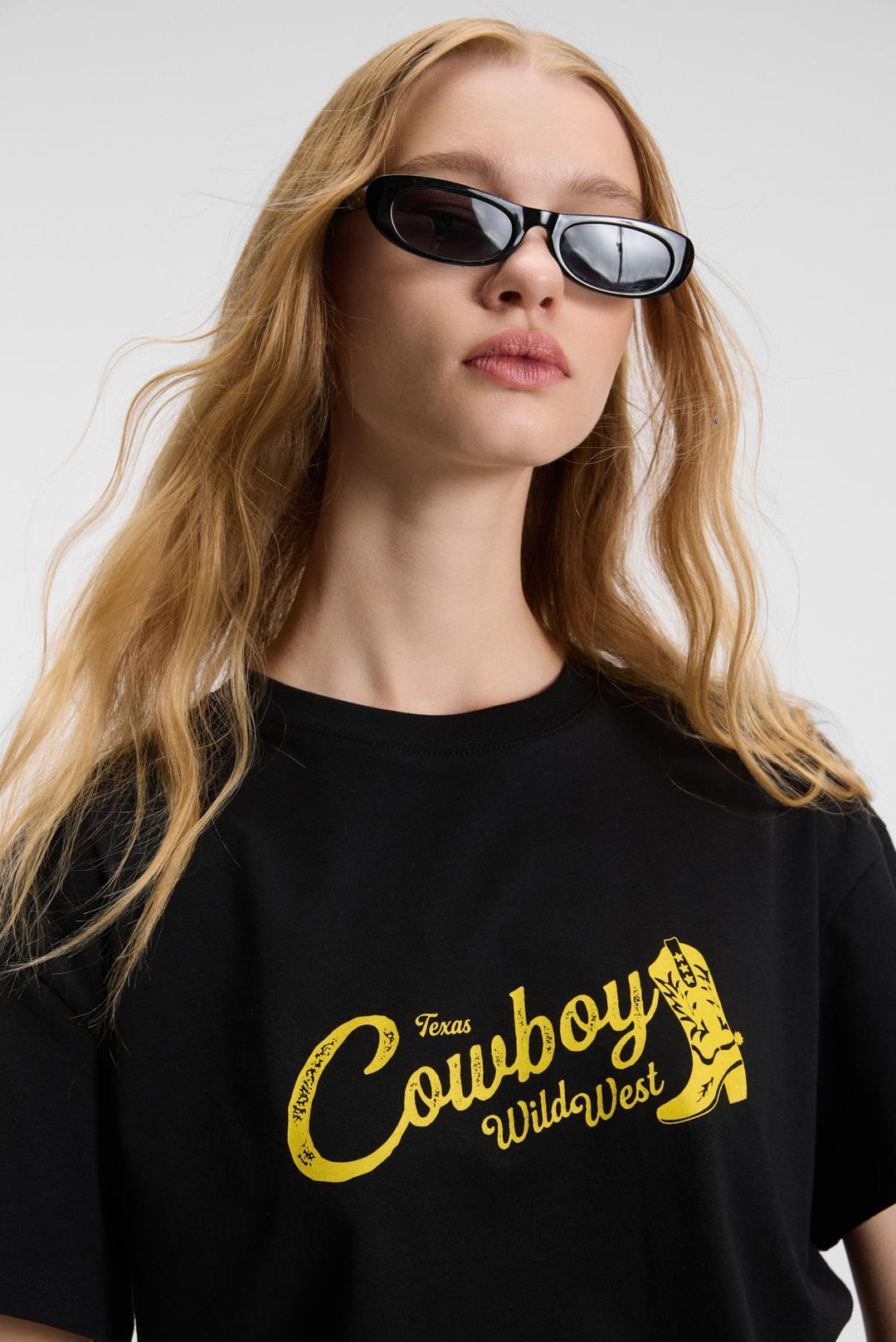 RIVELA Kadın %100 Pamuk Regular Fit Baskılı Bisiklet Yaka Kısa Kol Siyah T-Shirt