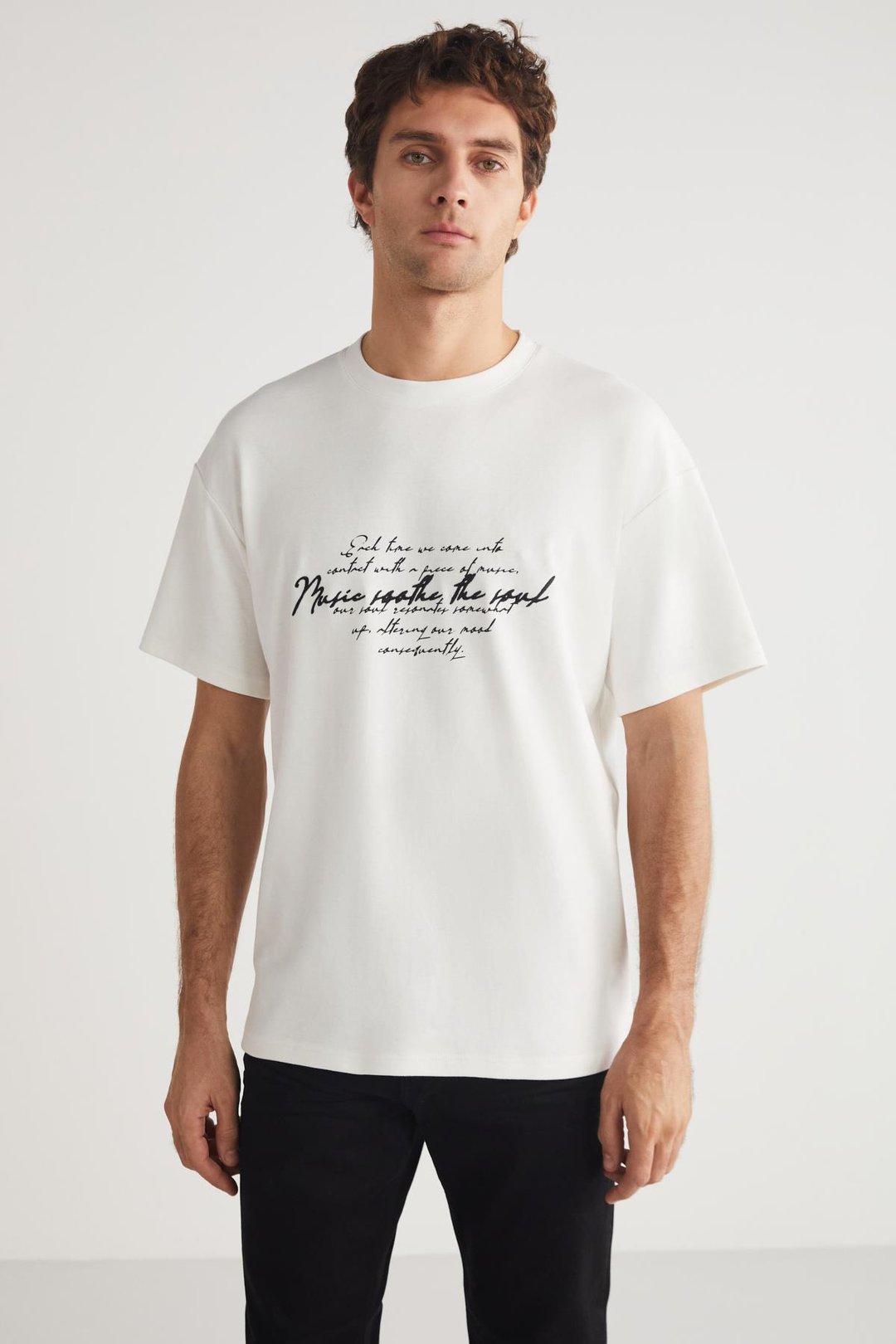 ROBERTO Erkek %100 Organik Pamuk Oversize Fit Bol Kesim Baskı Detaylı Bisiklet Yaka Beyaz T-Shirt