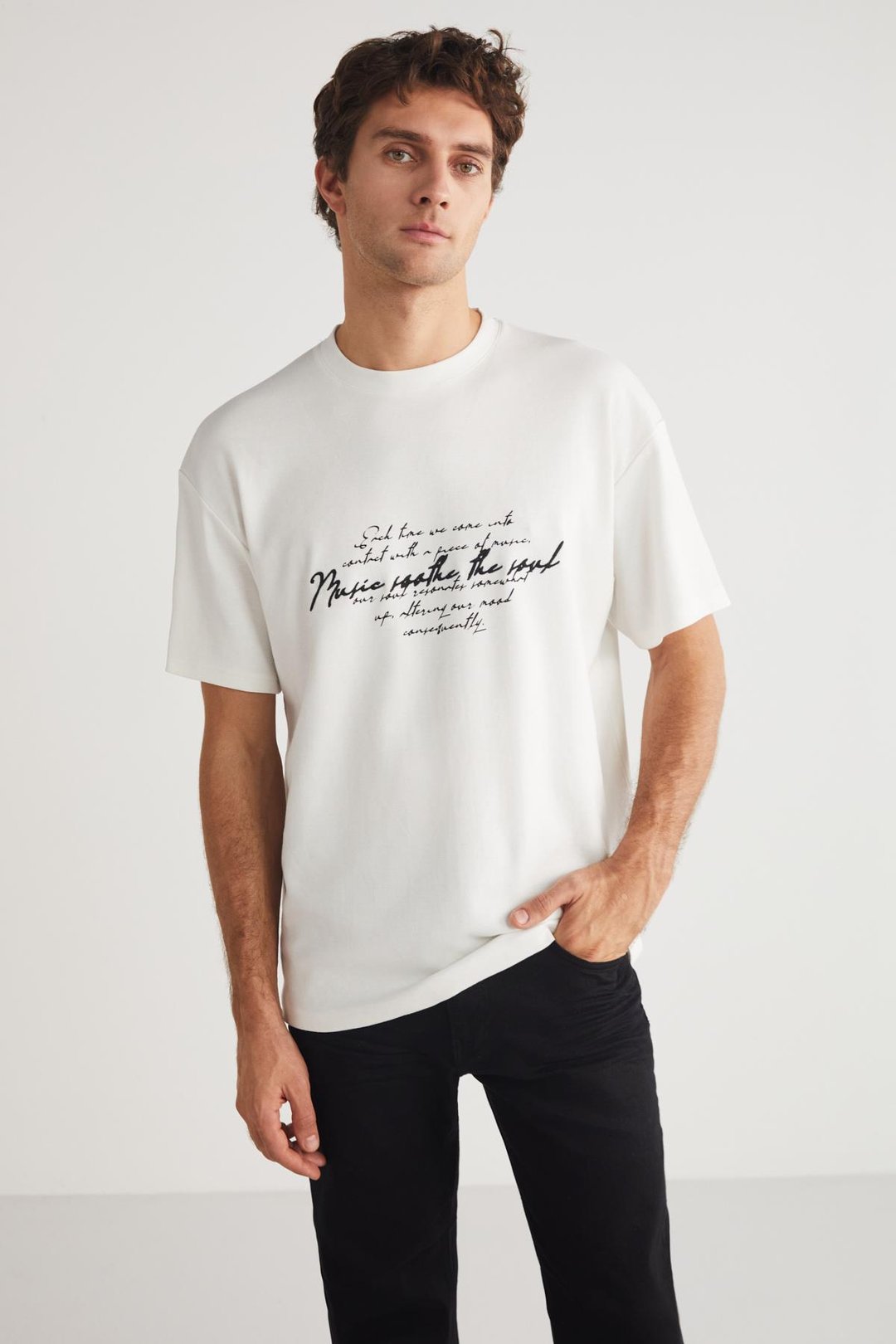 ROBERTO Erkek %100 Organik Pamuk Oversize Fit Bol Kesim Baskı Detaylı Bisiklet Yaka Beyaz T-Shirt