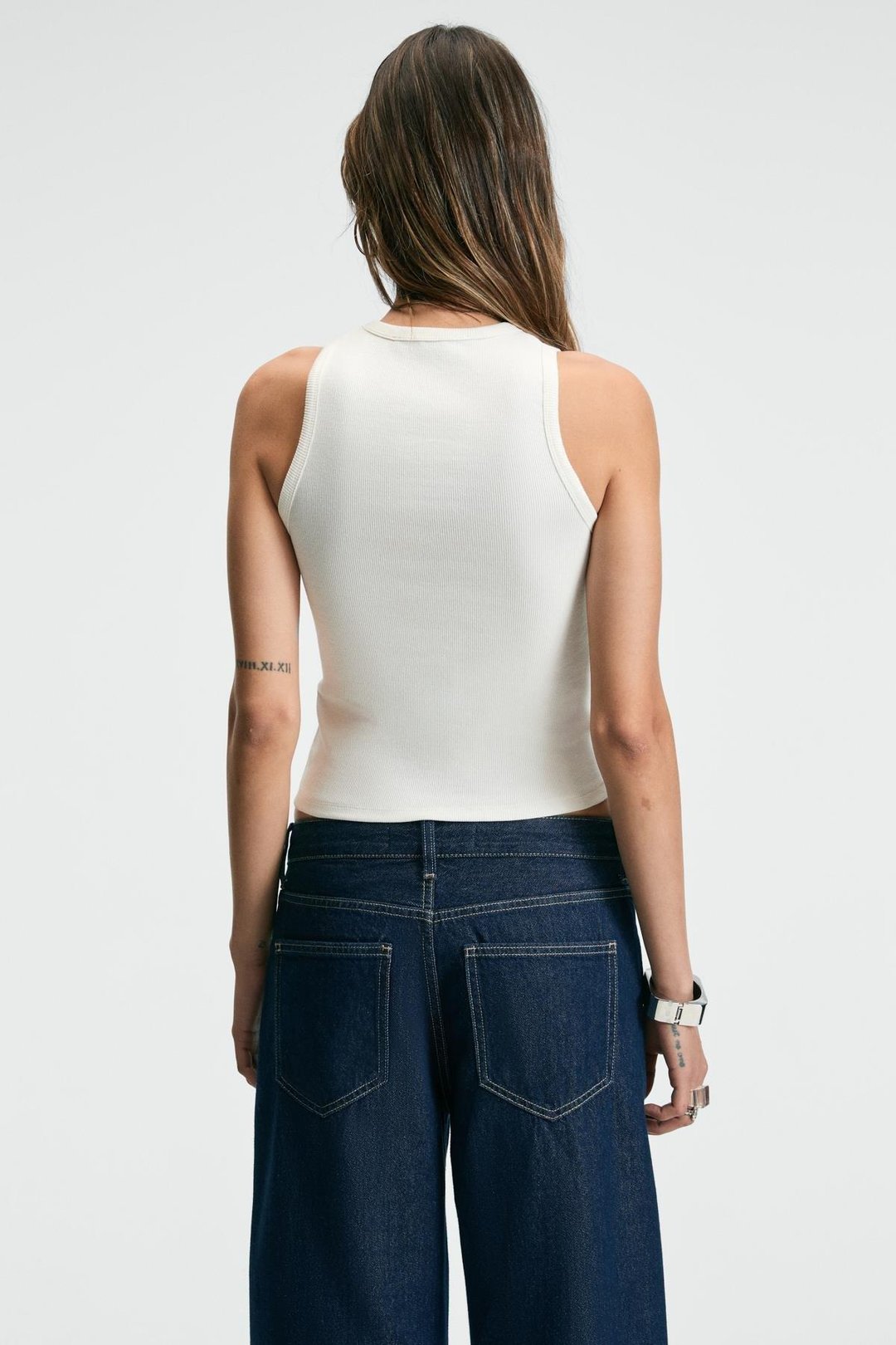 ROFFIE Kadın Bisiklet Yaka Kalın Askılı Önü Baskı Detaylı Crop Ekru Atlet