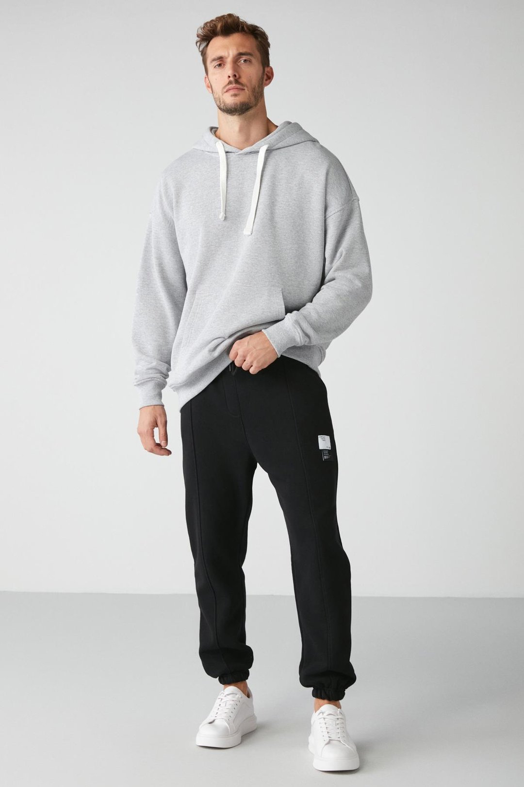 ROWAN Erkek Organik Pamuklu Relaxed Fit İçi Polarlı Süs etiketli Jogger Siyah Eşofman Altı