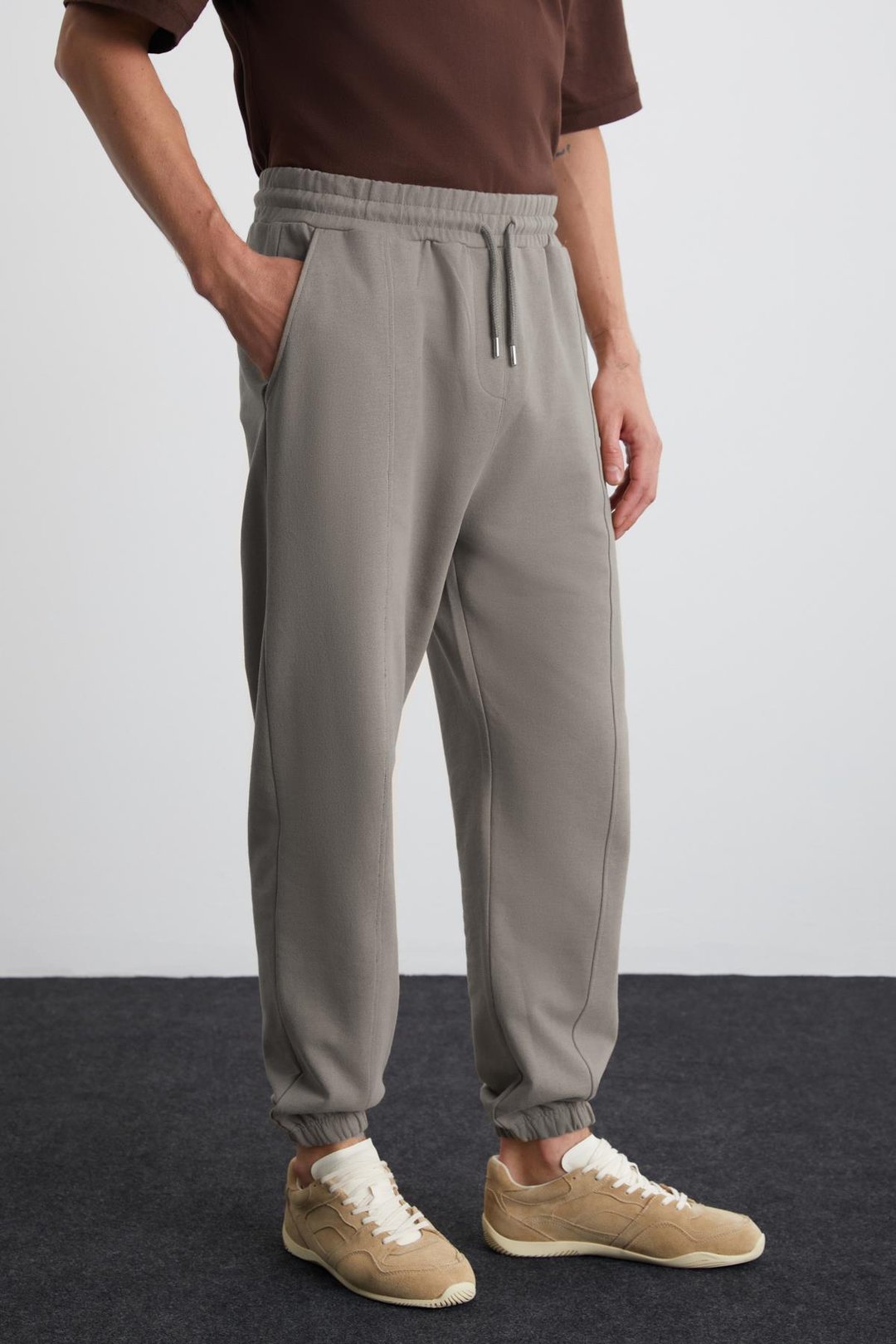 ROWAN Erkek Organik Pamuklu Relaxed Fit İçi Polarlı Süs etiketli Jogger Gri Eşofman Altı