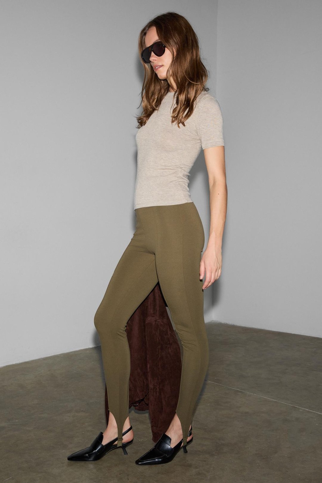 RYSANNE Kadın Esnek Kumaşlı Slim Fit Paçası Lastik Detaylı Haki Pantolon