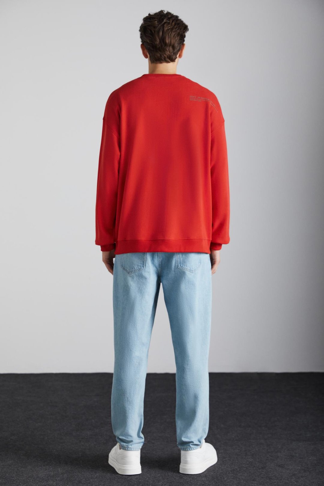 SANTIAGOS Erkek Kangruru Cepli Fermuar Detaylı Arkası Yazı Baskılı Kırmızı Sweatshirt