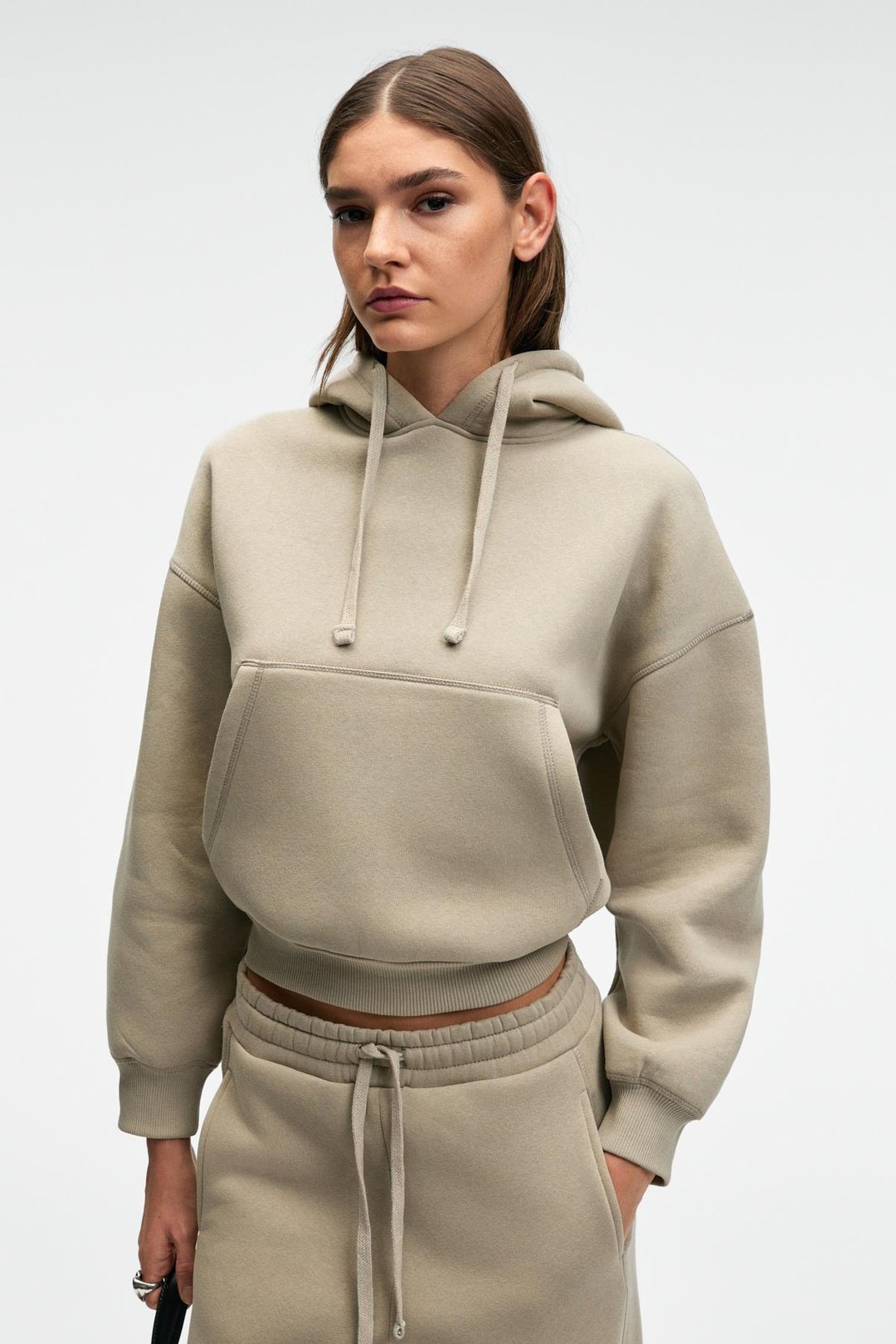 SELENE Kadın Kapüşonlu Kangru Cepli Regular Fit Taş Rengi Sweatshirt