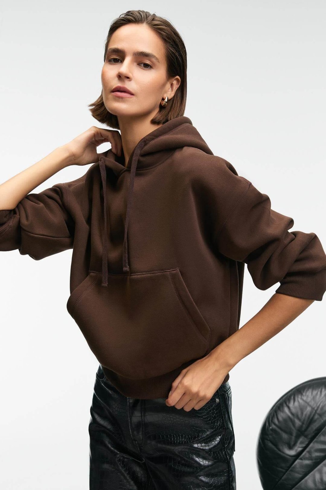 SELENE Kadın Kapüşonlu Kangru Cepli Regular Fit Kahverengi Sweatshirt