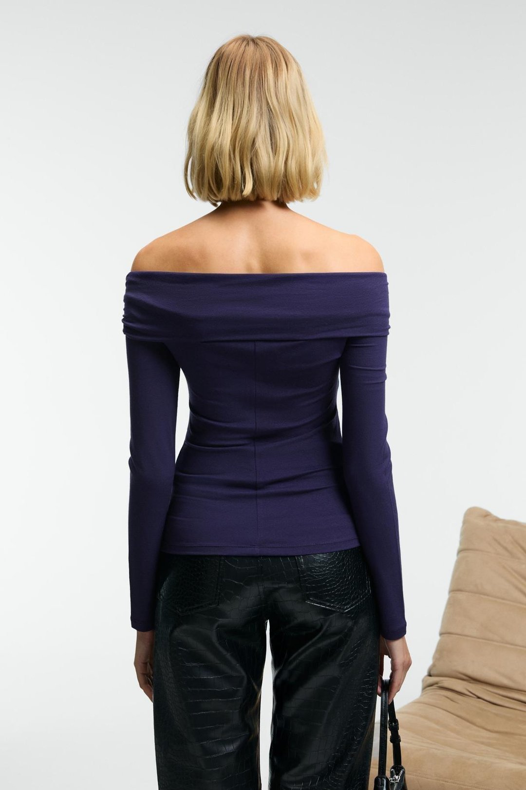 SELUNETTE Kadın Asimetrik Yakalı Omuzu Açık Esnek Kumaşlı Vücudu Saran Slim Fit Mor Bluz