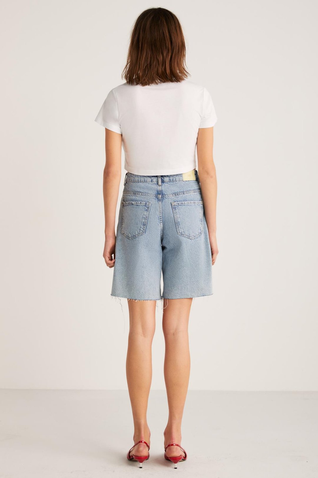 SERENE Basic Crop Beyaz Tekli T-Shirt