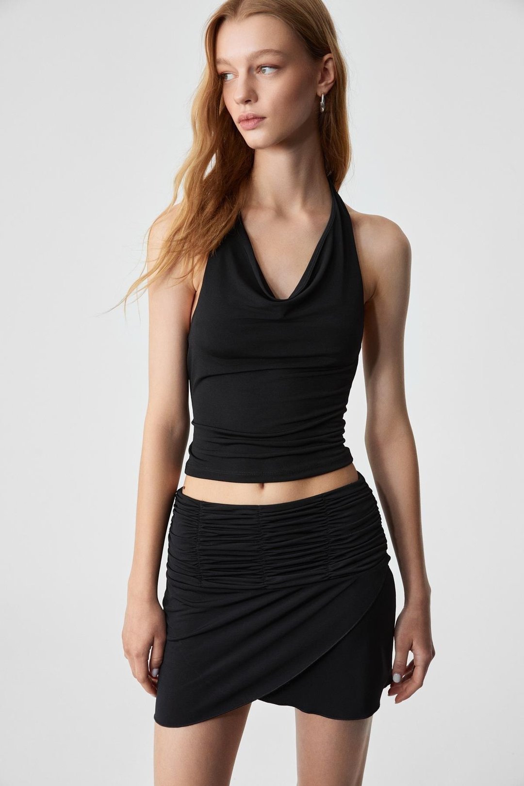 SHAMAN Kadın Regular Asimetrik Yaka Kolsuz Kısa Siyah Bluz