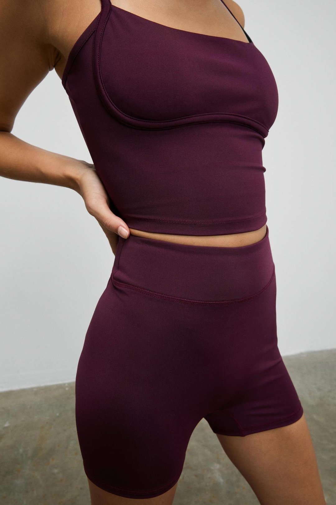 SHAVONTE Kadın Esnek Ve Yumuşak Dokulu Göğüs Altı Biyeli Pedli Bordo Büstiyer