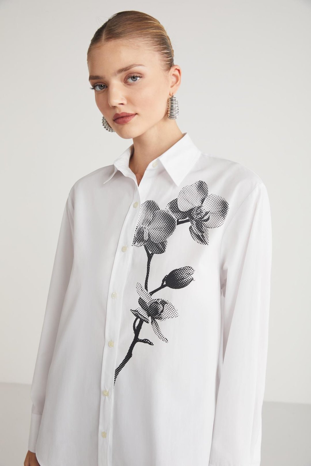 SHIBON  Relaxed Beyaz Tekli Gömlek