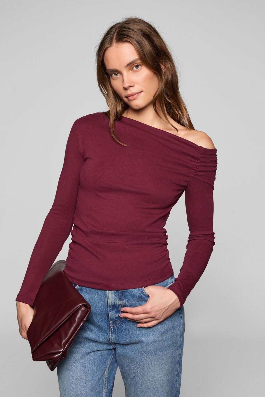 SISSI Kadin Organik Pamuklu Asimetrik Yaka Likralı Esnek Kumaşlı Bordo Bluz