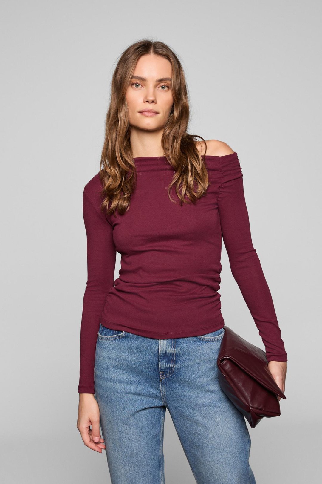 SISSI Kadin Organik Pamuklu Asimetrik Yaka Likralı Esnek Kumaşlı Bordo Bluz