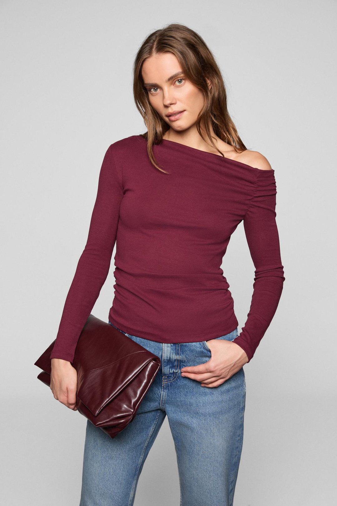 SISSI Kadin Organik Pamuklu Asimetrik Yaka Likralı Esnek Kumaşlı Bordo Bluz