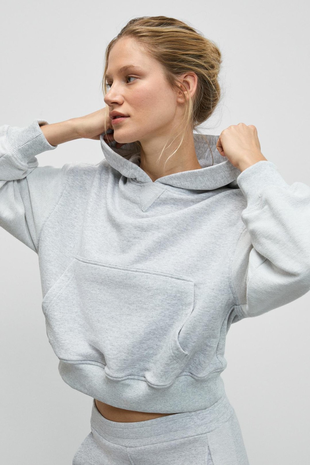 TANSY Kadın Kolları Kumaşın Tersinden Yapılmış Kapüşonlu Relaxed Fit Grimelanj Sweatshirt