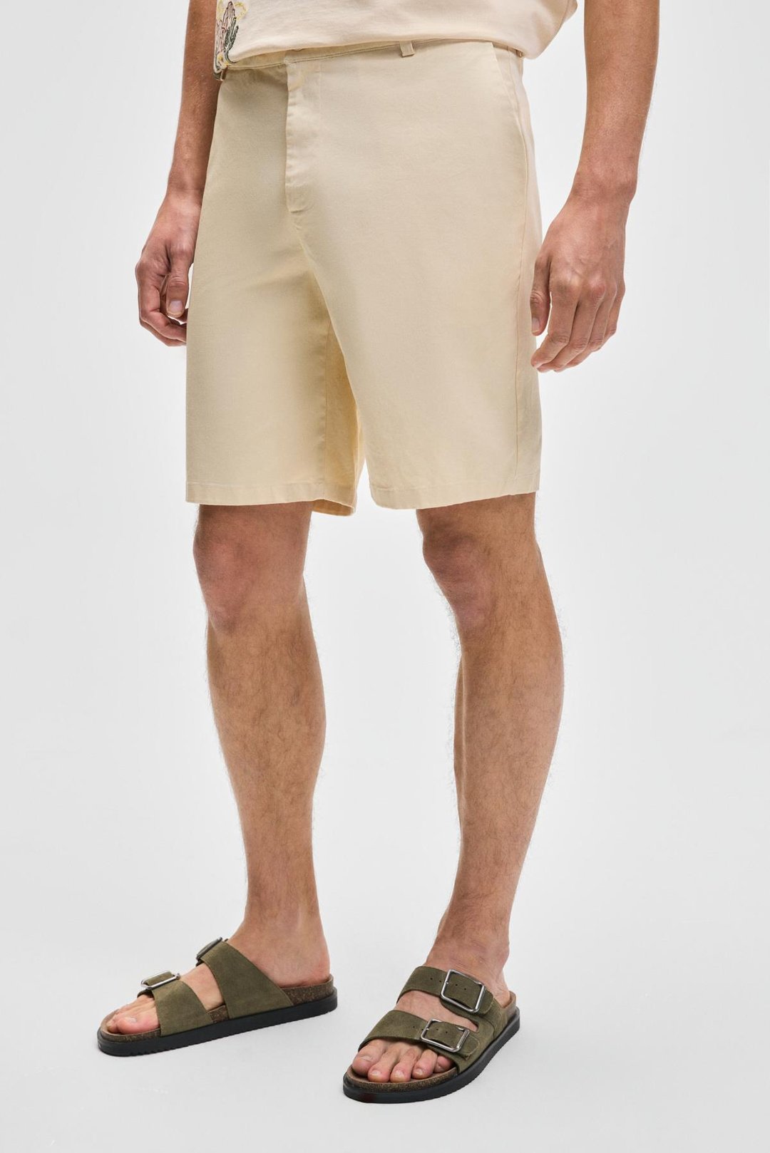 TEEMO Erkek Yanları Cepli Fermuarlı Likralı Slim Fit Açık Bej Şort