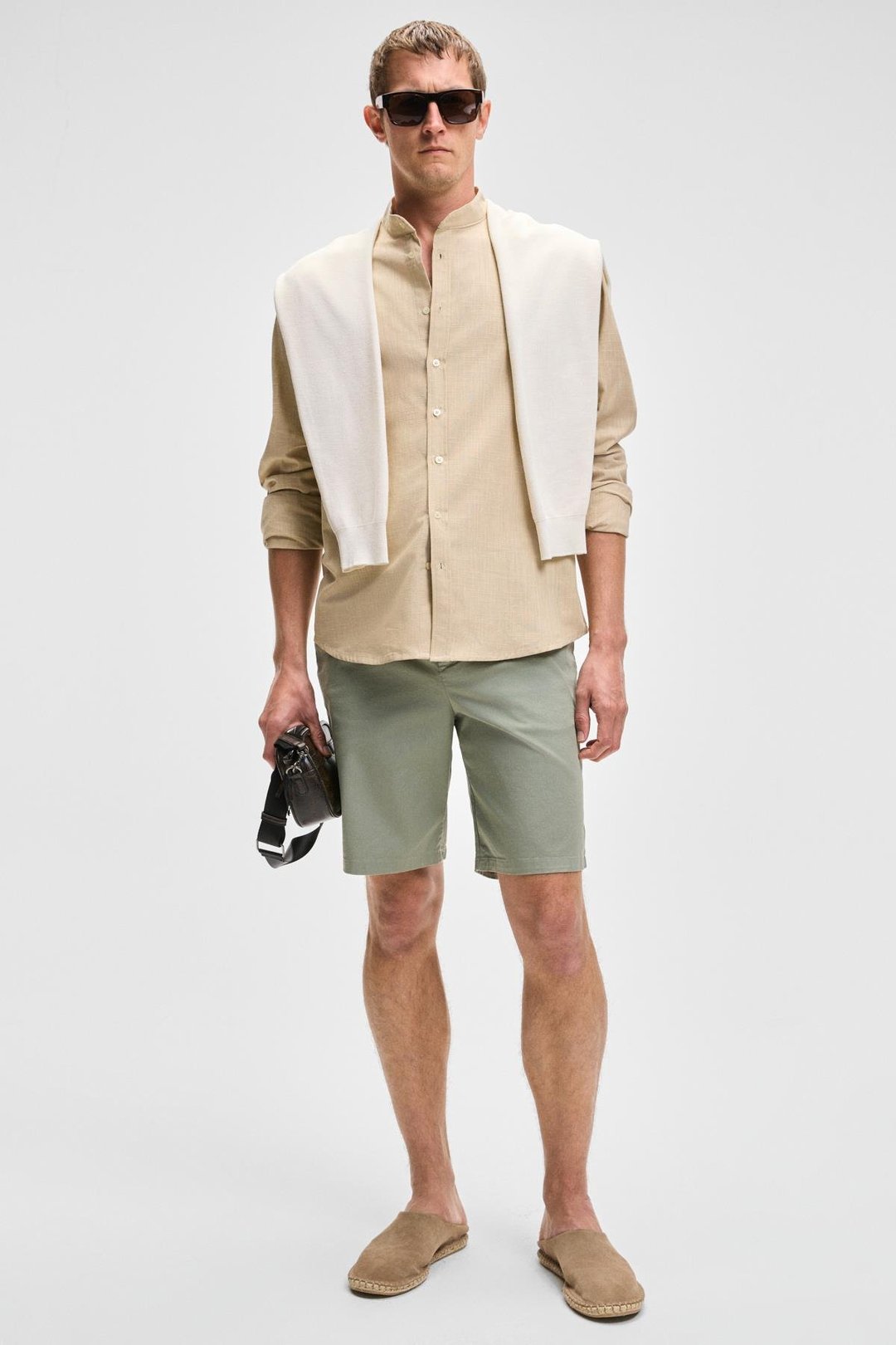 TEEMO Erkek Yanları Cepli Fermuarlı Likralı Slim Fit Açık Haki Şort