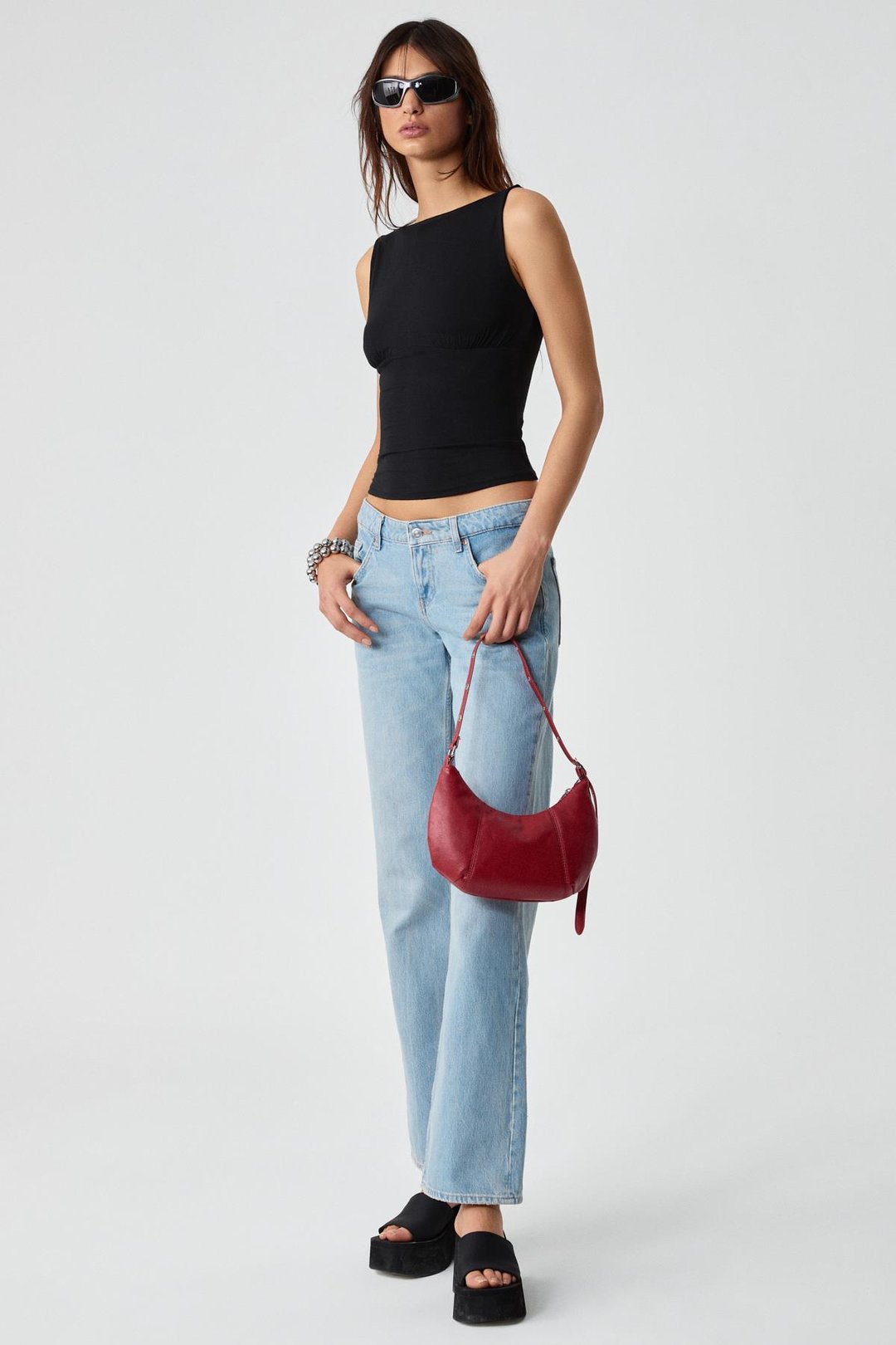 TRESAS Kadın Slim Askılı Yaka Astarlı İnce Kısa Siyah Bluz