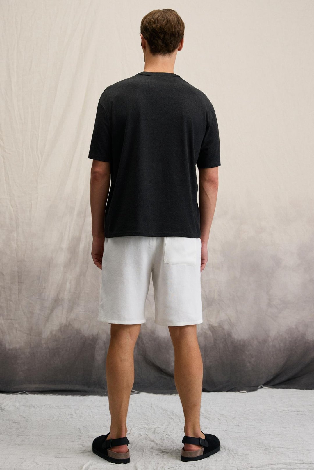 TUOMO Erkek Hakim Yaka Kısa Patlı Kısa Kollu Relaxed Fit Siyah T-Shirt