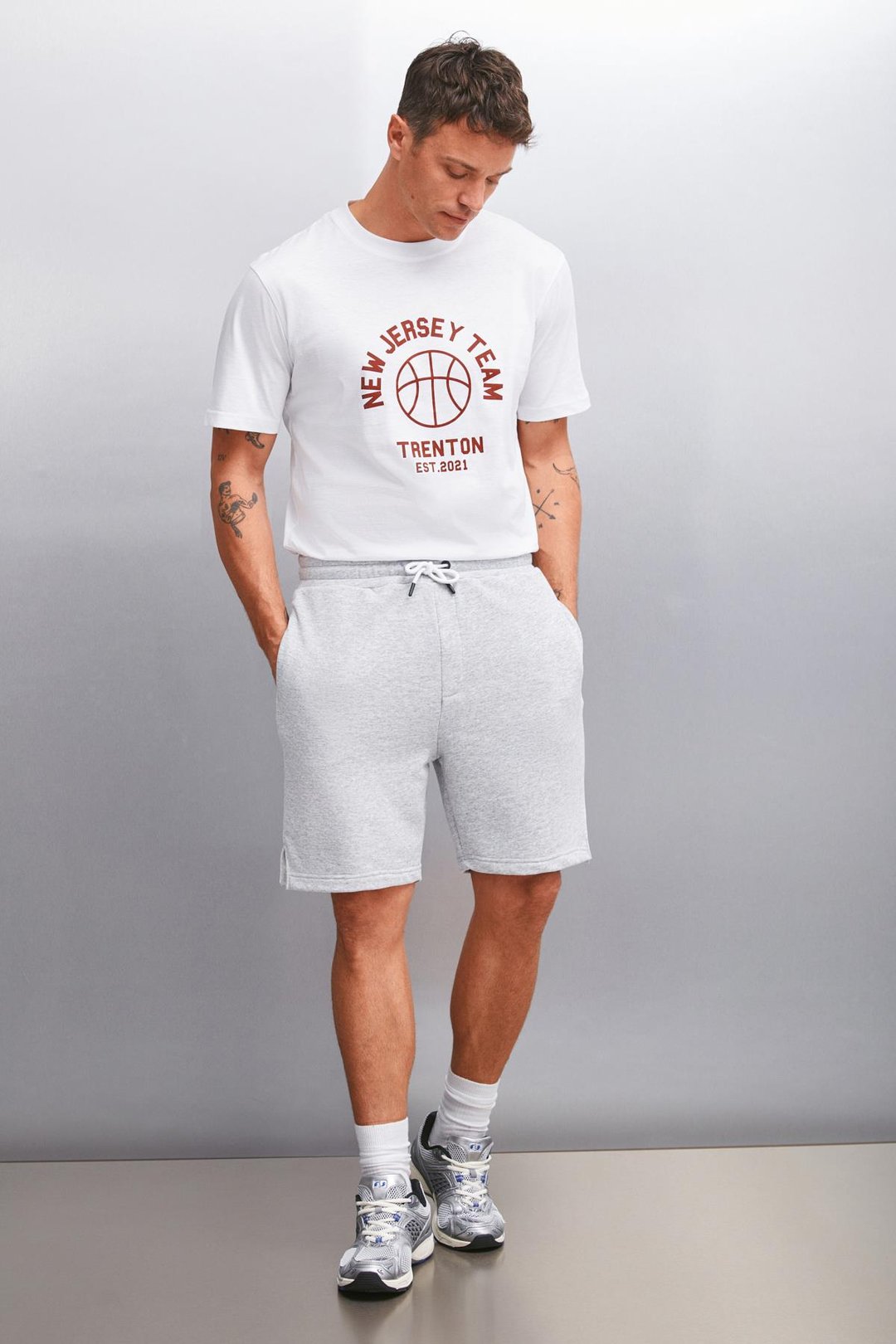 UNCERTAIN  Comfort Grimelanj  Şort & Bermuda