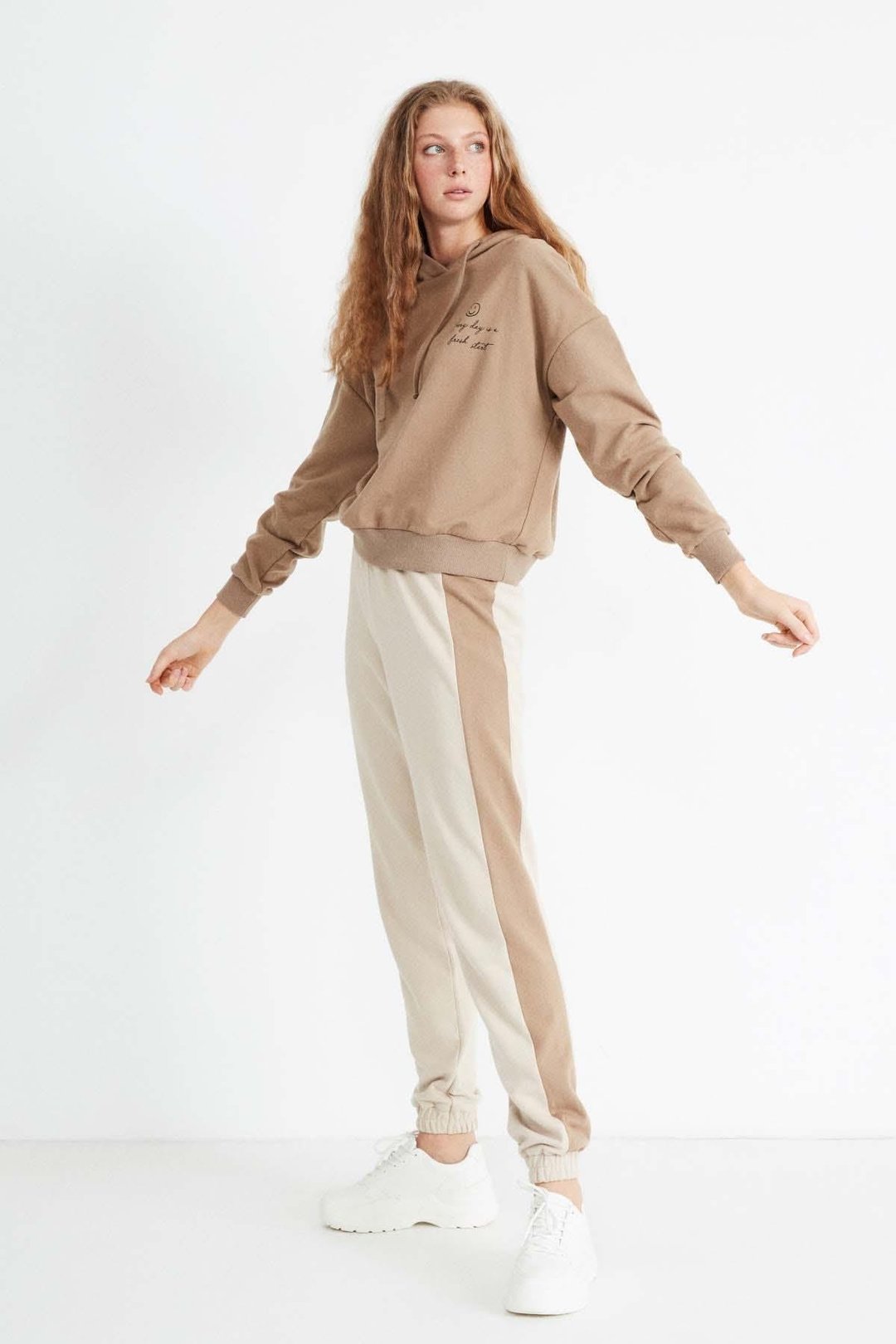 Valentına Kadın  Baskılı Kapüşonlu Comfort Fit Kahverengi Alt-Üst Takım