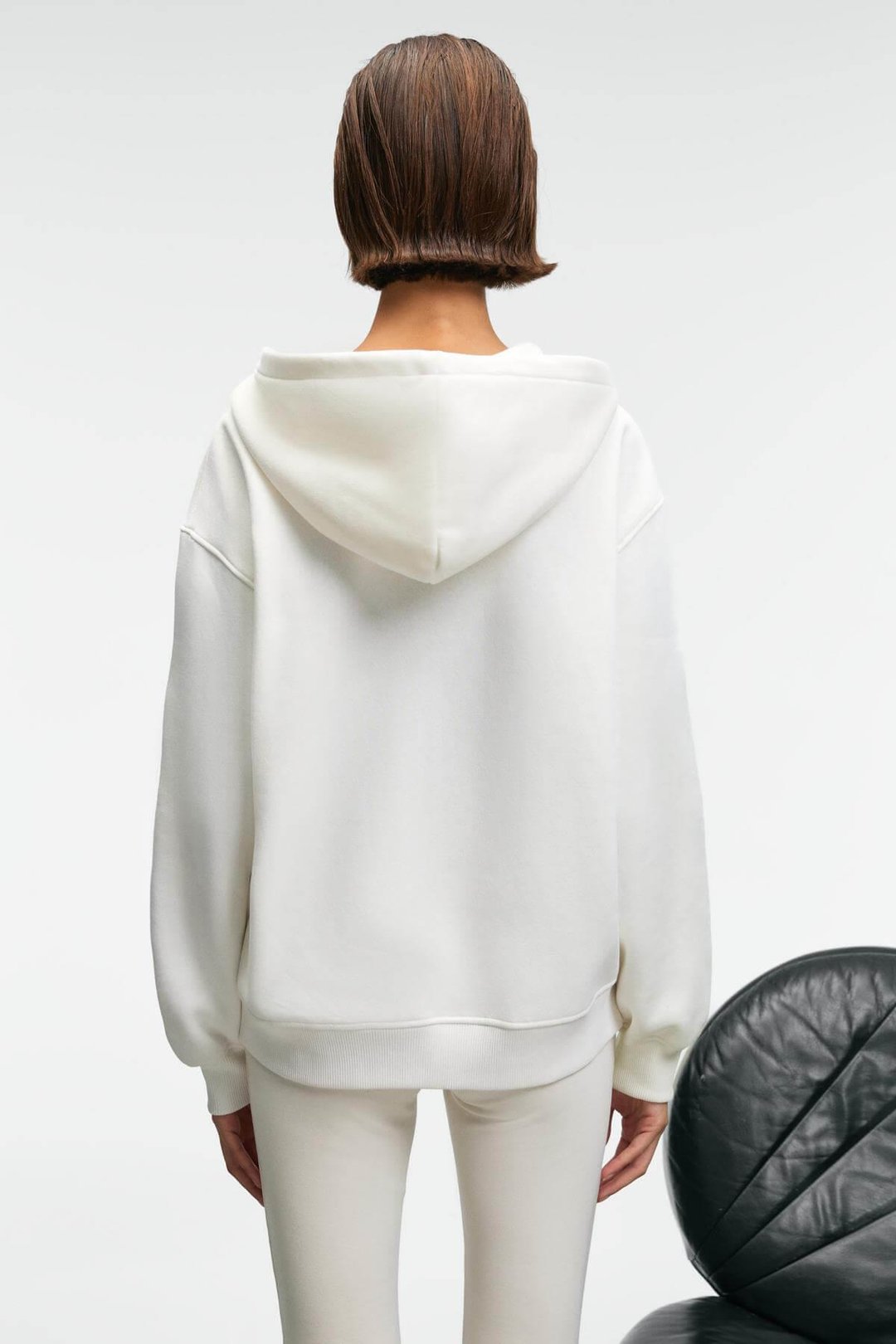 VALENYA Kadın Oversize Kapüşonlu Balon Kollu Metal Fermuarlı Beyaz Sweatshirt