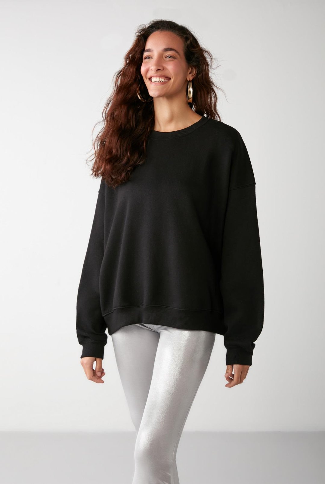 VANELTINA Kadın İçi Polarlı 3 İplik Organik Pamuk Oversize Basic Bisiklet Yaka Siyah Sweatshirt