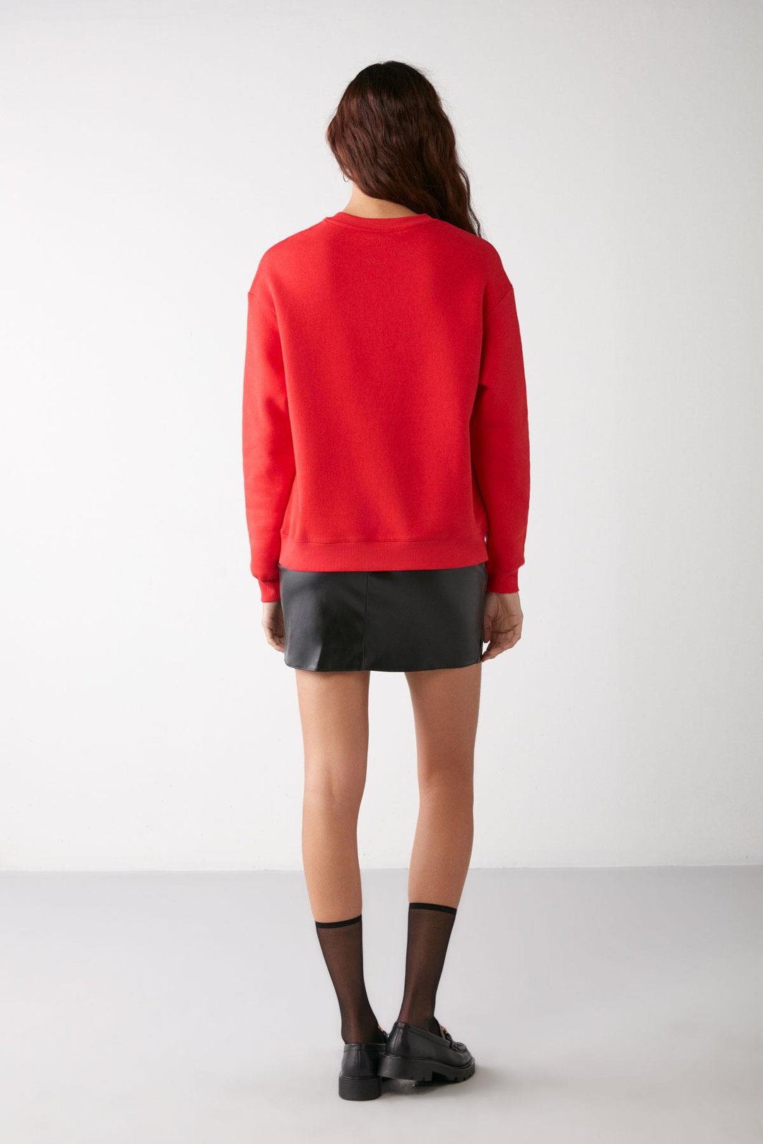 VANELTINA Kadın İçi Polarlı 3 İplik Organik Pamuk Oversize Basic Bisiklet Yaka Kırmızı Sweatshirt