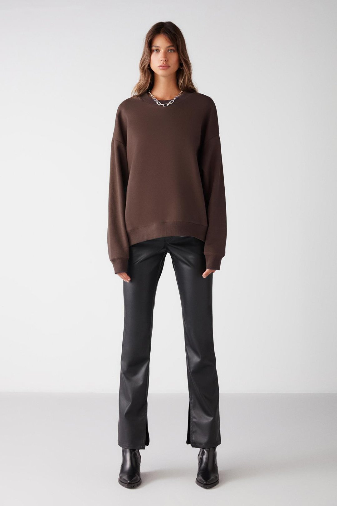 VANELTINA Kadın Organik Pamuklu Yumuşacık İçi Polarlı Yuvarlak yakalı Kahverengi Sweatshirt