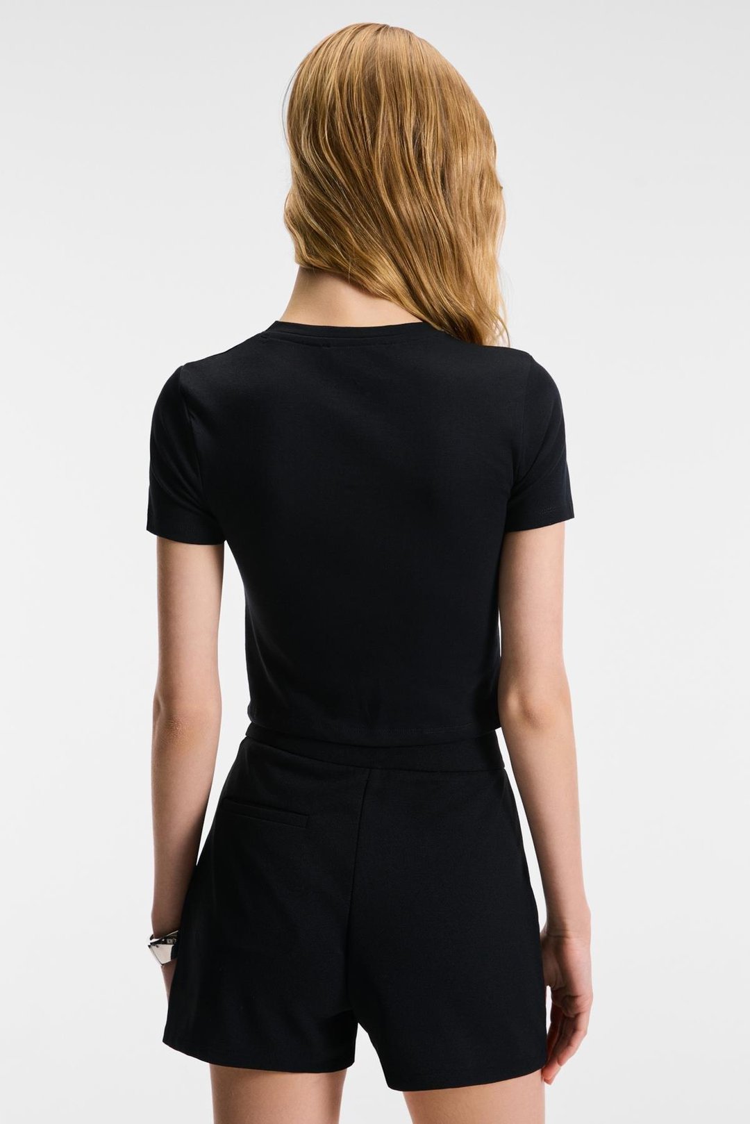 VELINA Kadın Bisiklet Yaka Kısa Kollu Önü Baskılı Slim Siyah T-Shirt