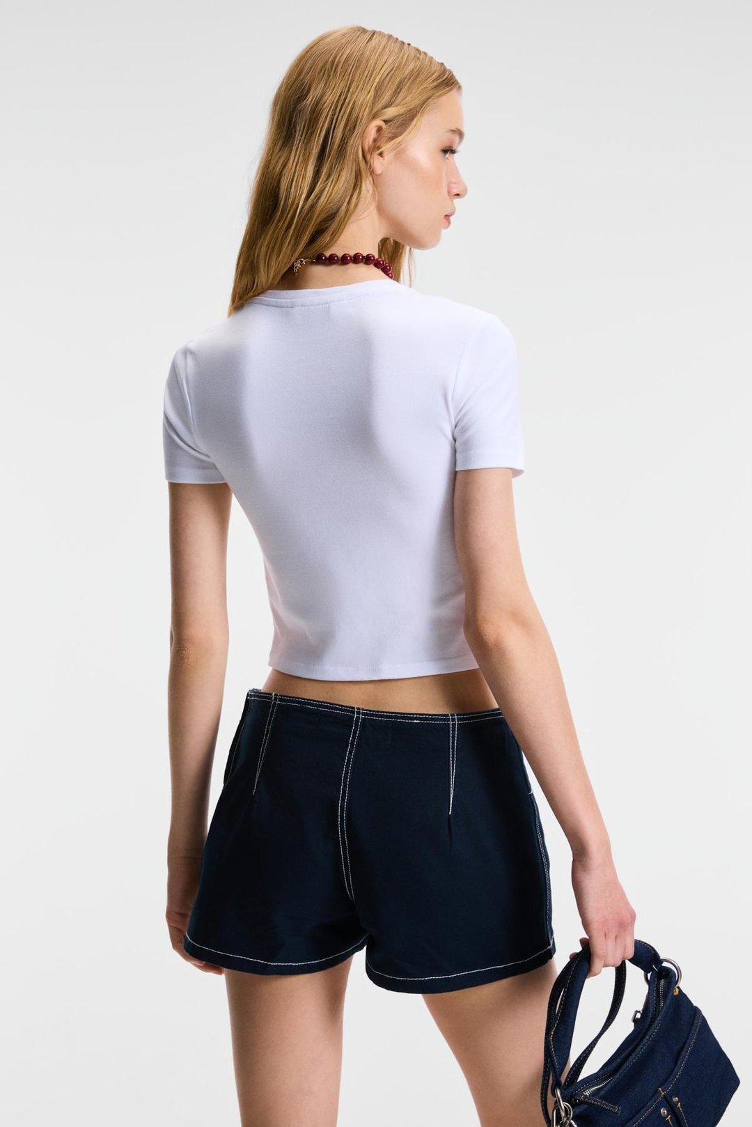 VELINA Kadın Bisiklet Yaka Kısa Kollu Önü Baskılı Slim Beyaz T-Shirt