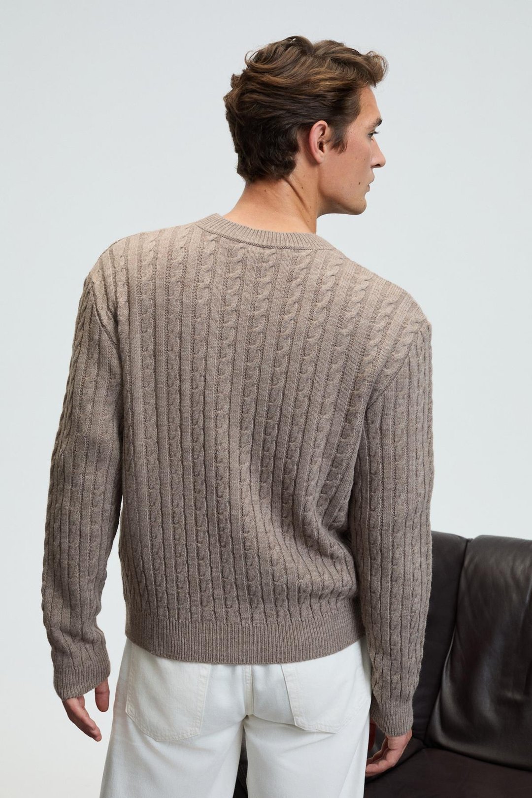 VINTLACE Erkek Yuvarlak Yaka Saç Örgü Desenli Regular Fit Triko Bej Kazak