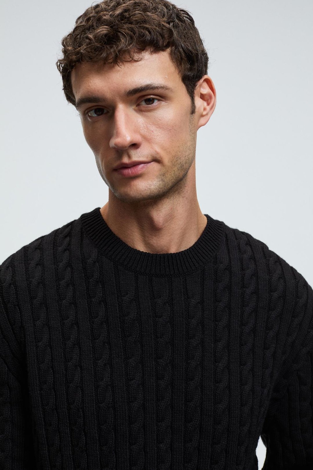 VINTLACE Erkek Yuvarlak Yaka Saç Örgü Desenli Regular Fit Triko Siyah Kazak