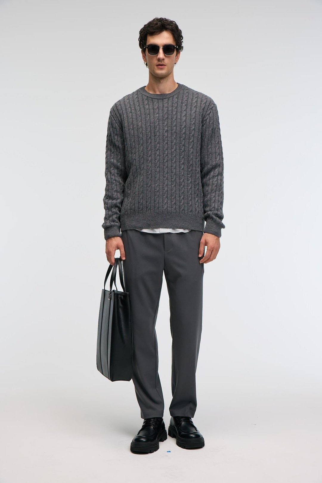 VINTLACE Erkek Yuvarlak Yaka Saç Örgü Desenli Regular Fit Triko Antrasit Kazak